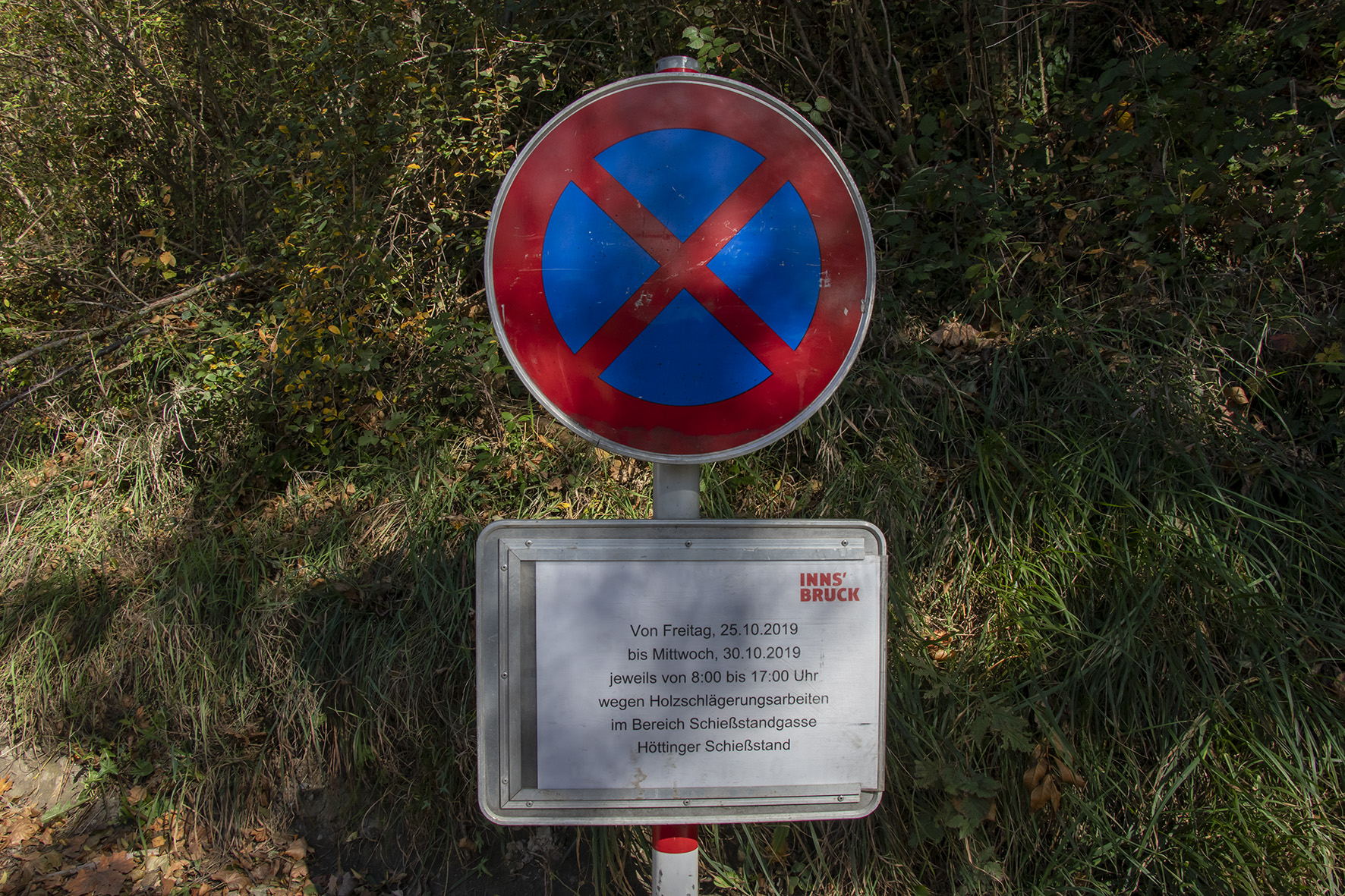 Von Freitag, 25. Oktober bis Mittwoch, 30. Oktober ist die Zufahrtsstraße zum Höttinger Schießstand wegen Waldarbeiten gesperrt.
