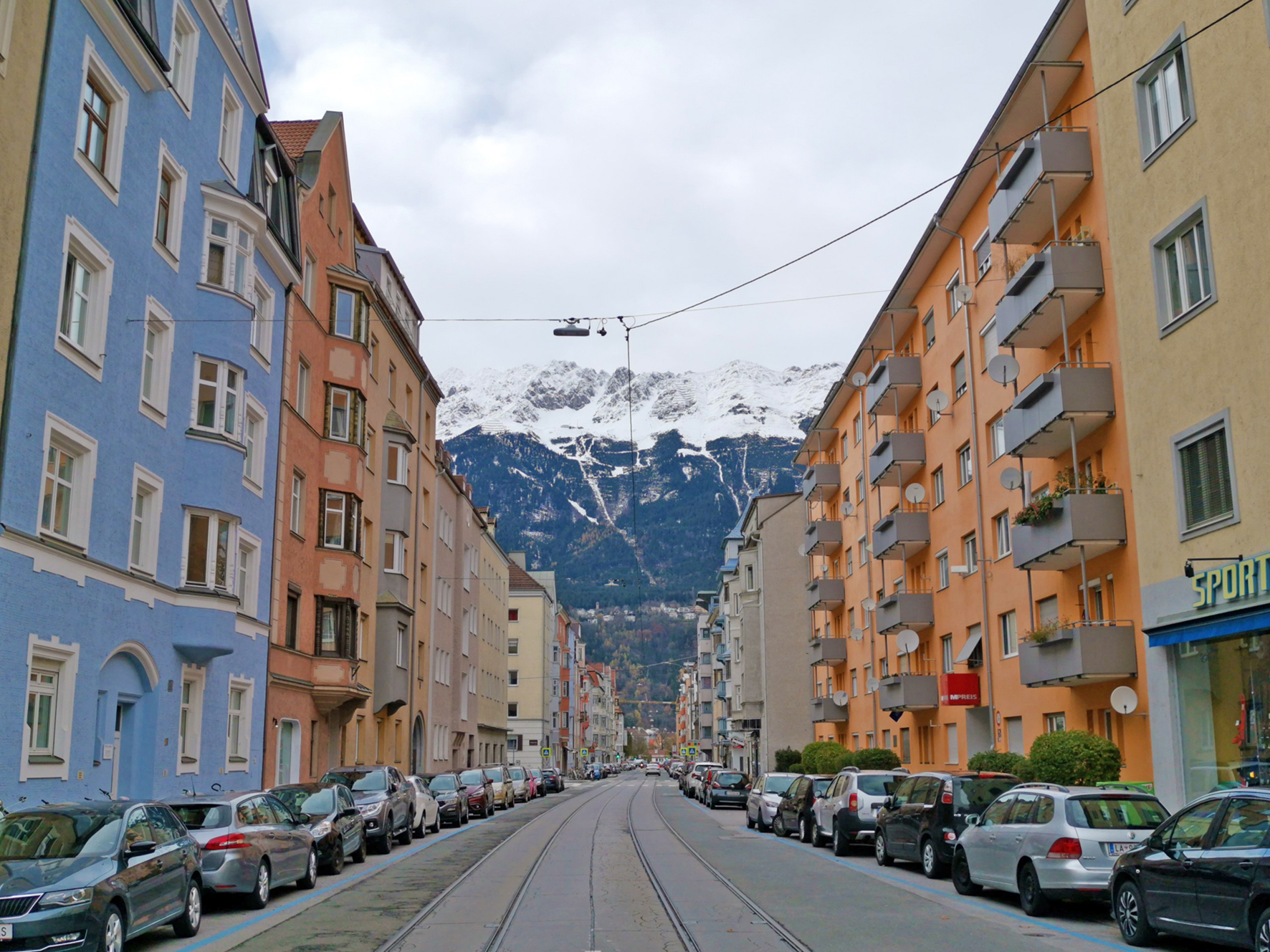 Die gesammelten Ideen für die Neugestaltung der Pradler Straße sollen beim letzten Workshop priorisiert werden.