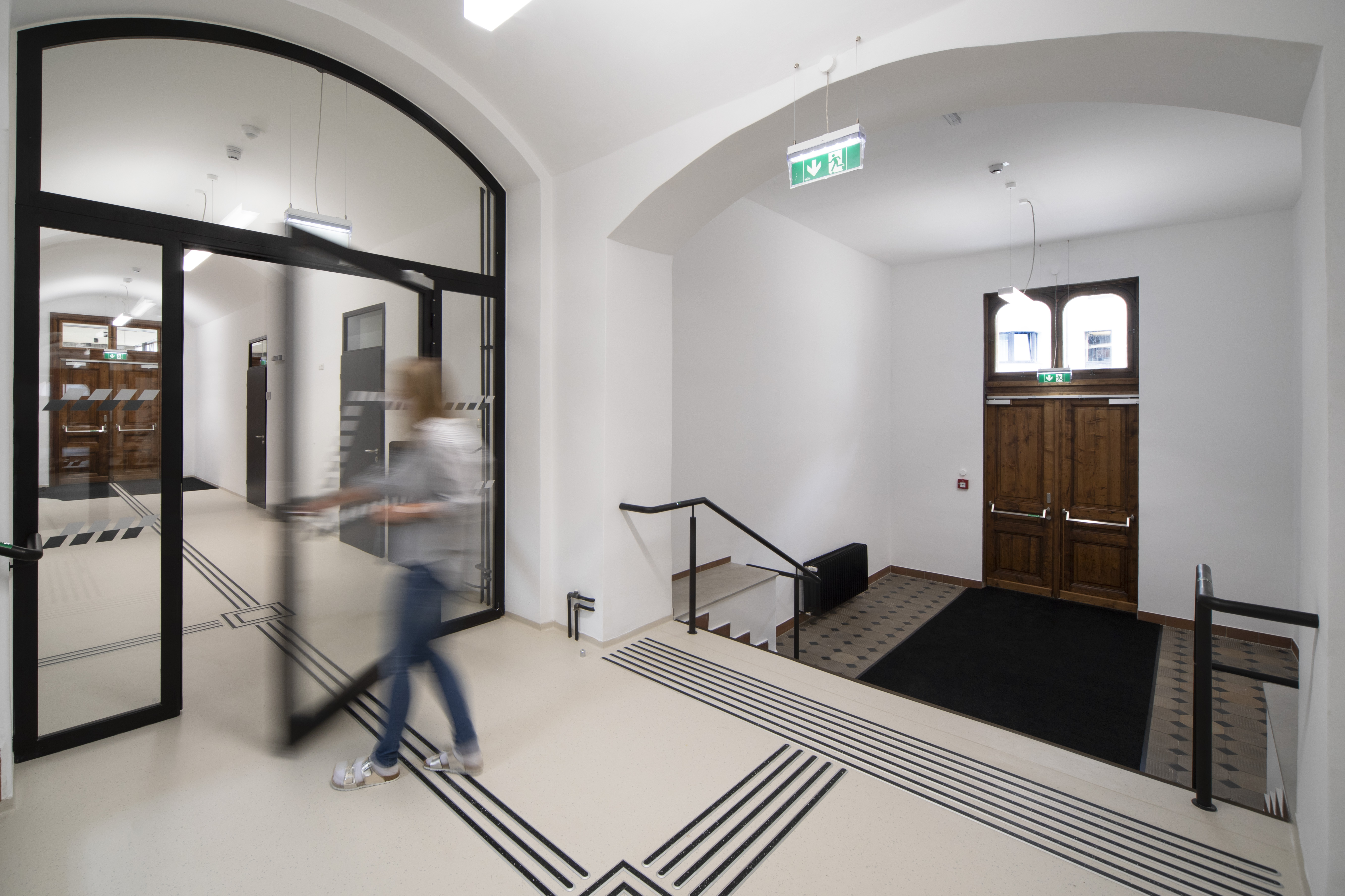 Der Schulgebäudekomplex in der Leopoldstraße 15 ist in Bezug auf die Barrierefreiheit besonders gelungen.