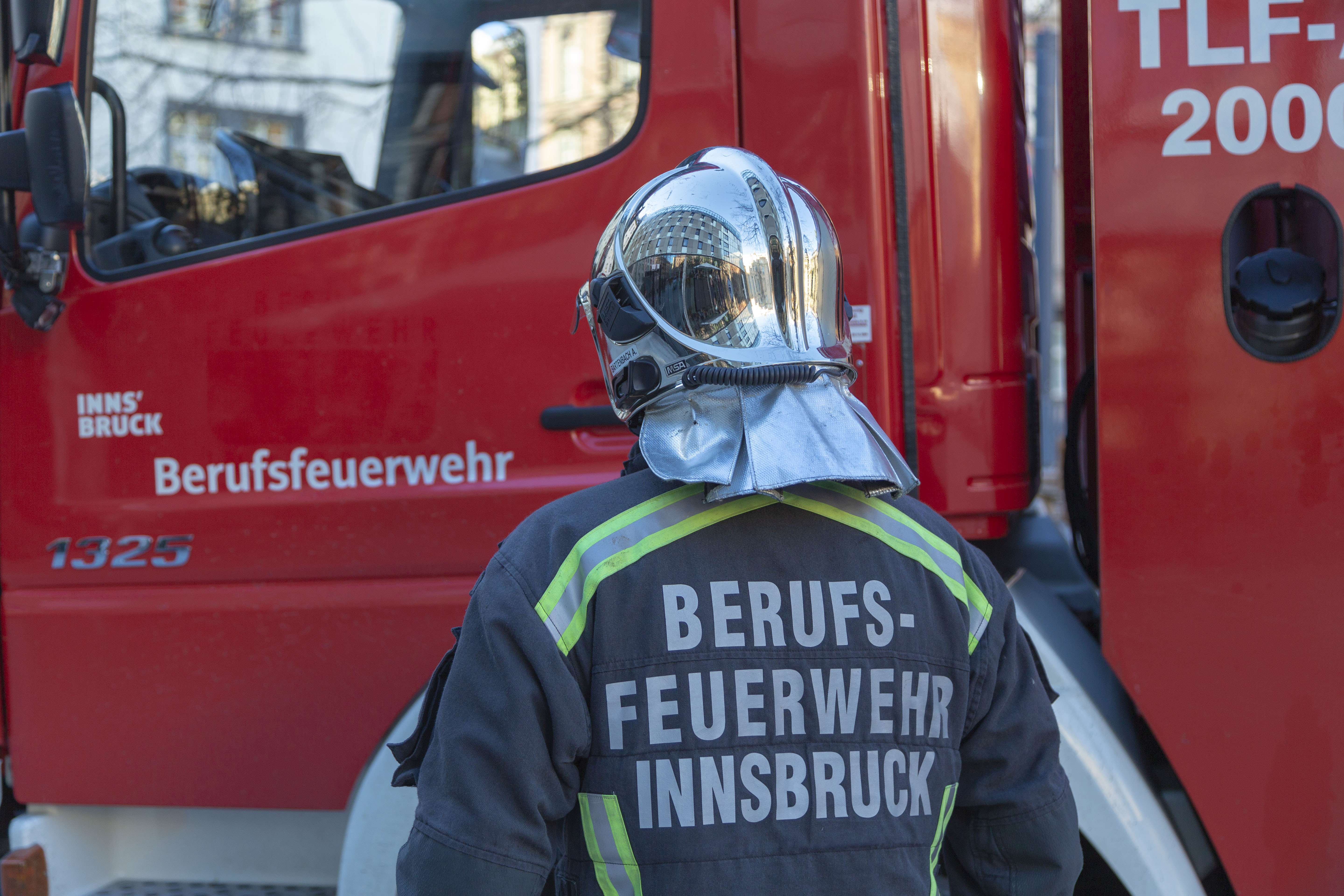 Der rasche Einsatz von Berufsfeuerwehr und Freiwilligen Feuerwehren konnte Schlimmeres verhindern.