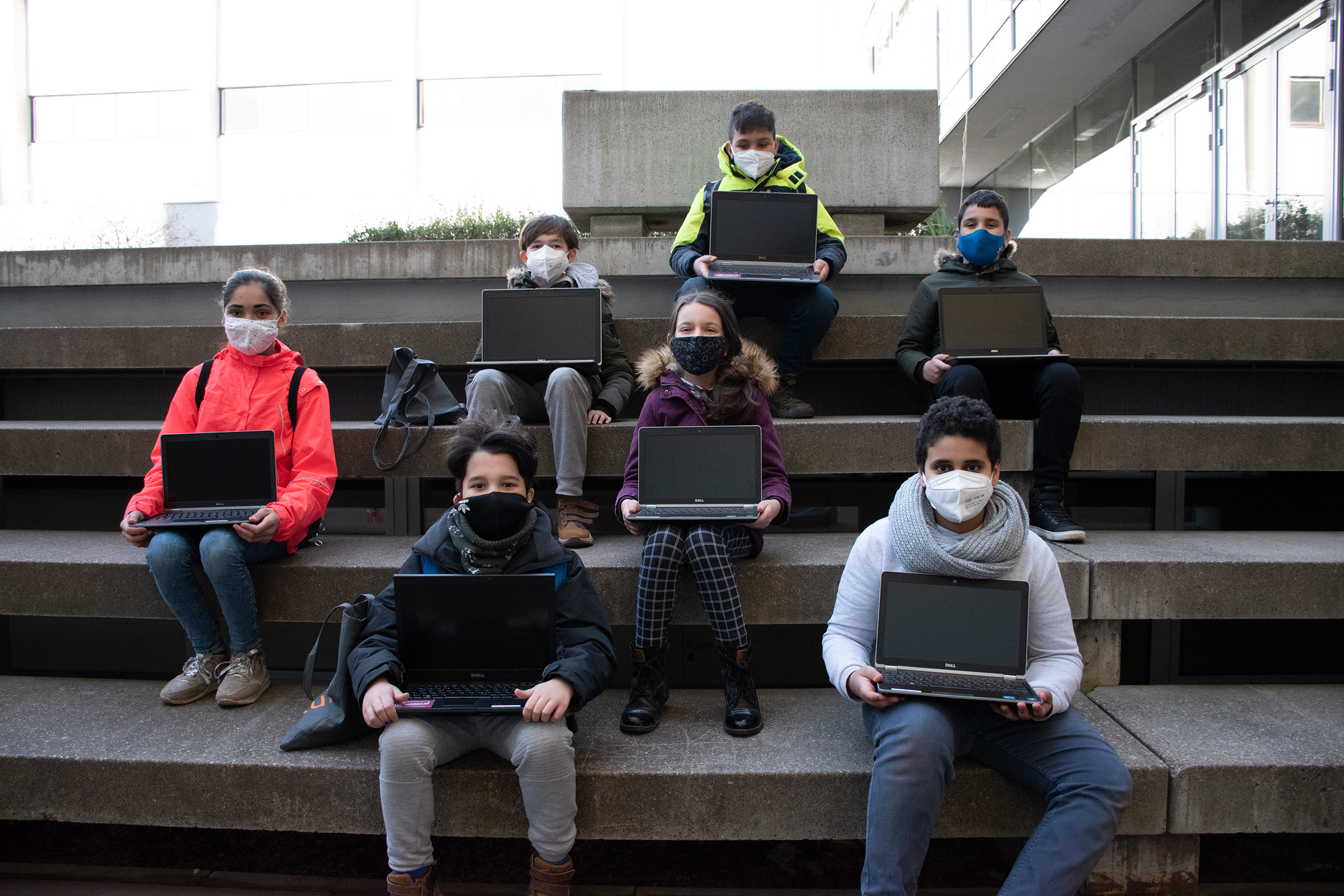 Vor Kurzem wurden die ersten Laptops an SchülerInnen der Volksschule Leitgeb I übergeben.