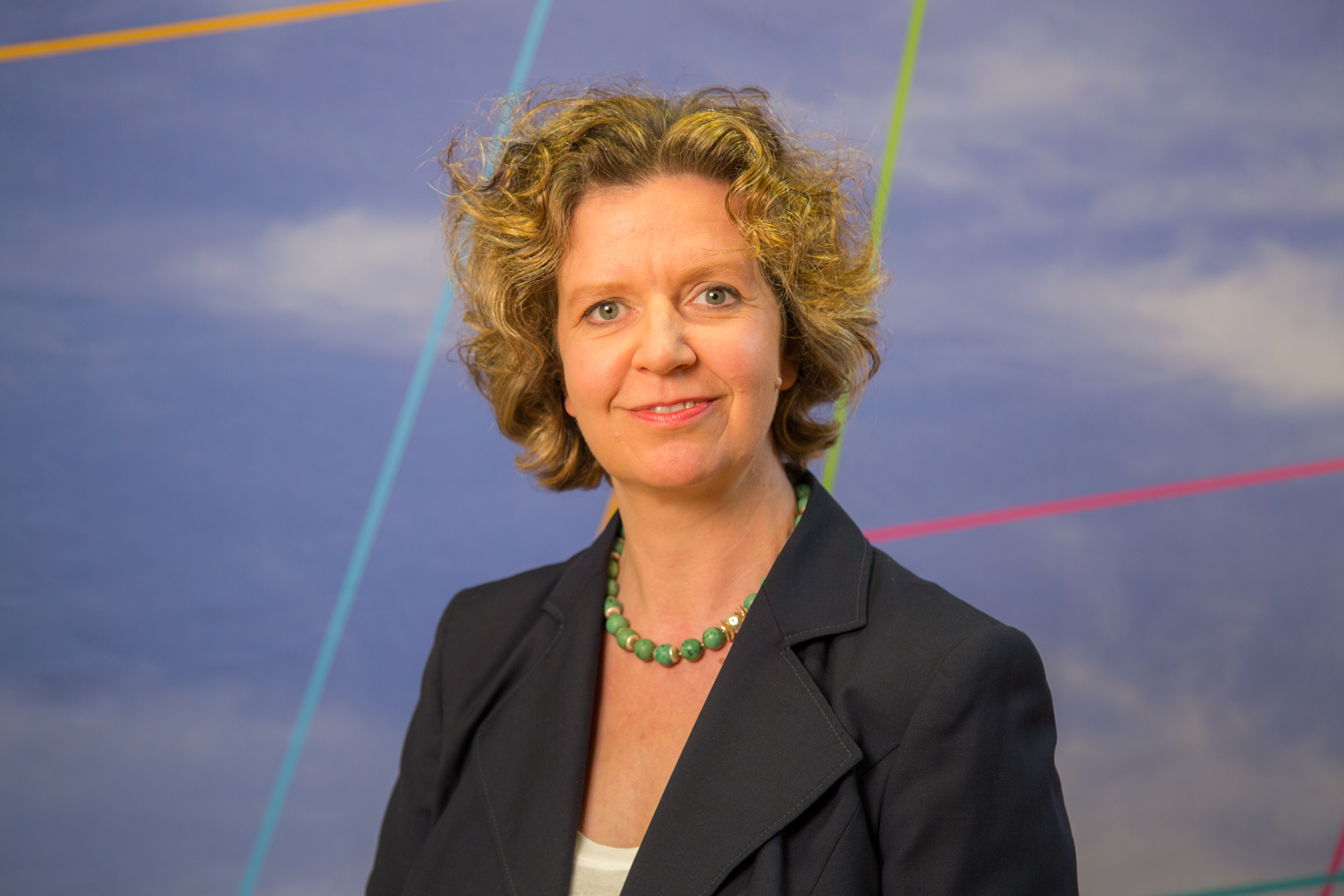 Die Juristin und Sozialarbeiterin mit einem Masterabschluss in Organisationsentwicklung sieht vor allem in der Gestaltungsmöglichkeit der neuen Funktion ihre Motivation.