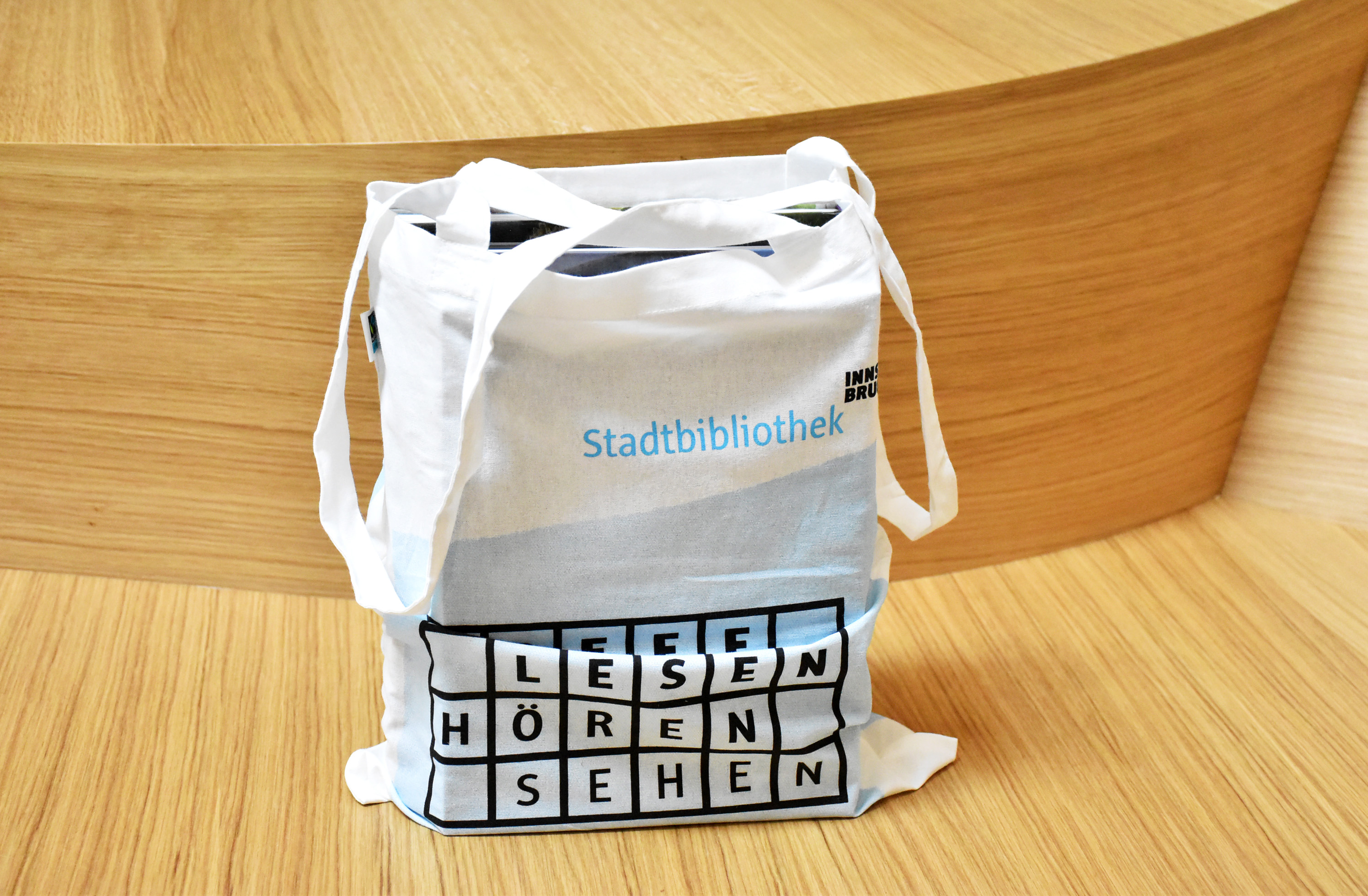 Online reservieren und nachmittags abholen: Während die Stadtbibliothek geschlossen bleibt, bietet sie ab 23. November ein Abholservice an.