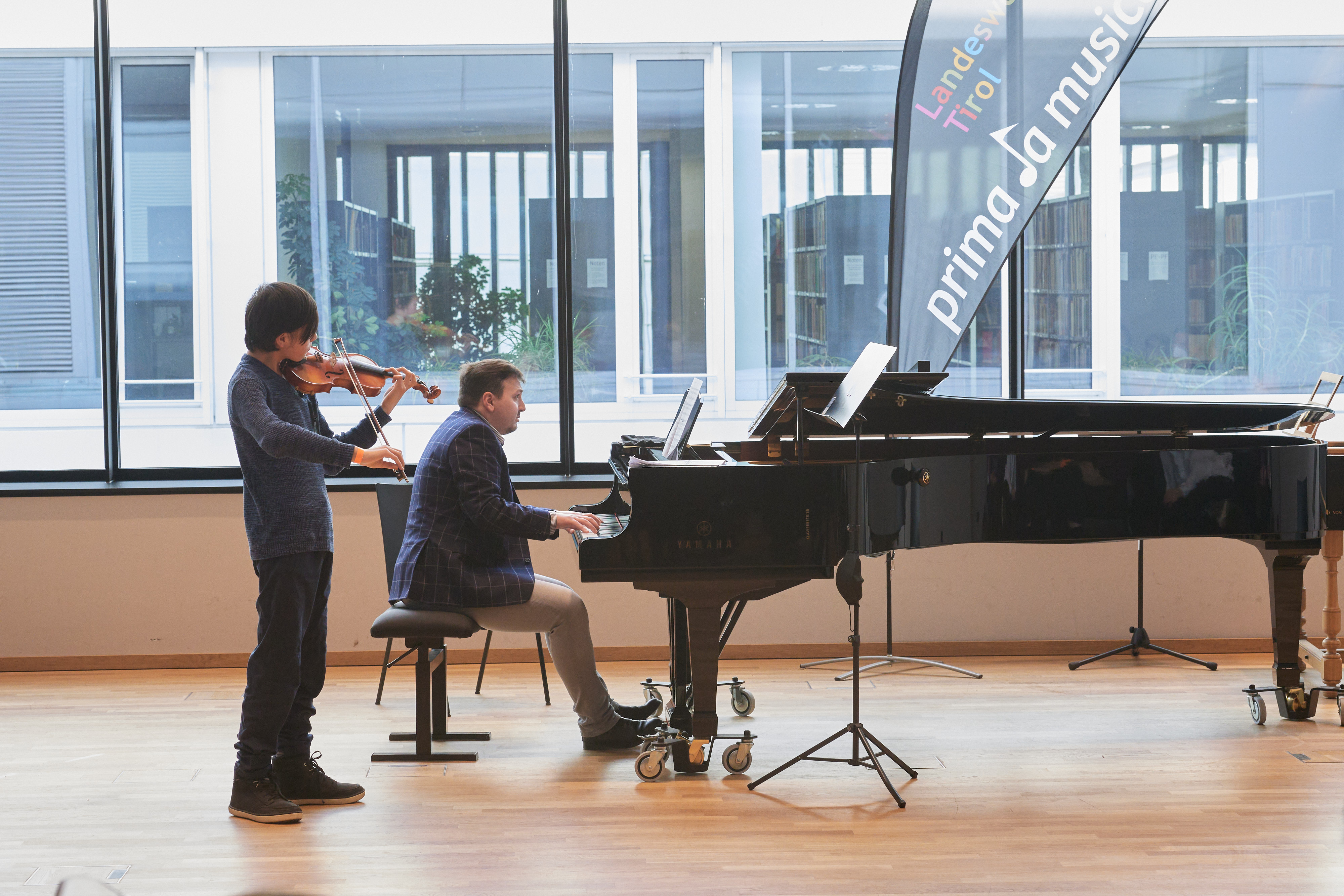 Zwölf TeilnehmerInnen der Musikschule Innsbruck treten beim Bundeswettbewerb „prima la musica" Ende Mai in Feldkirch an. Am 7. Mai findet das Abschlusskonzert im Congress Innsbruck statt.