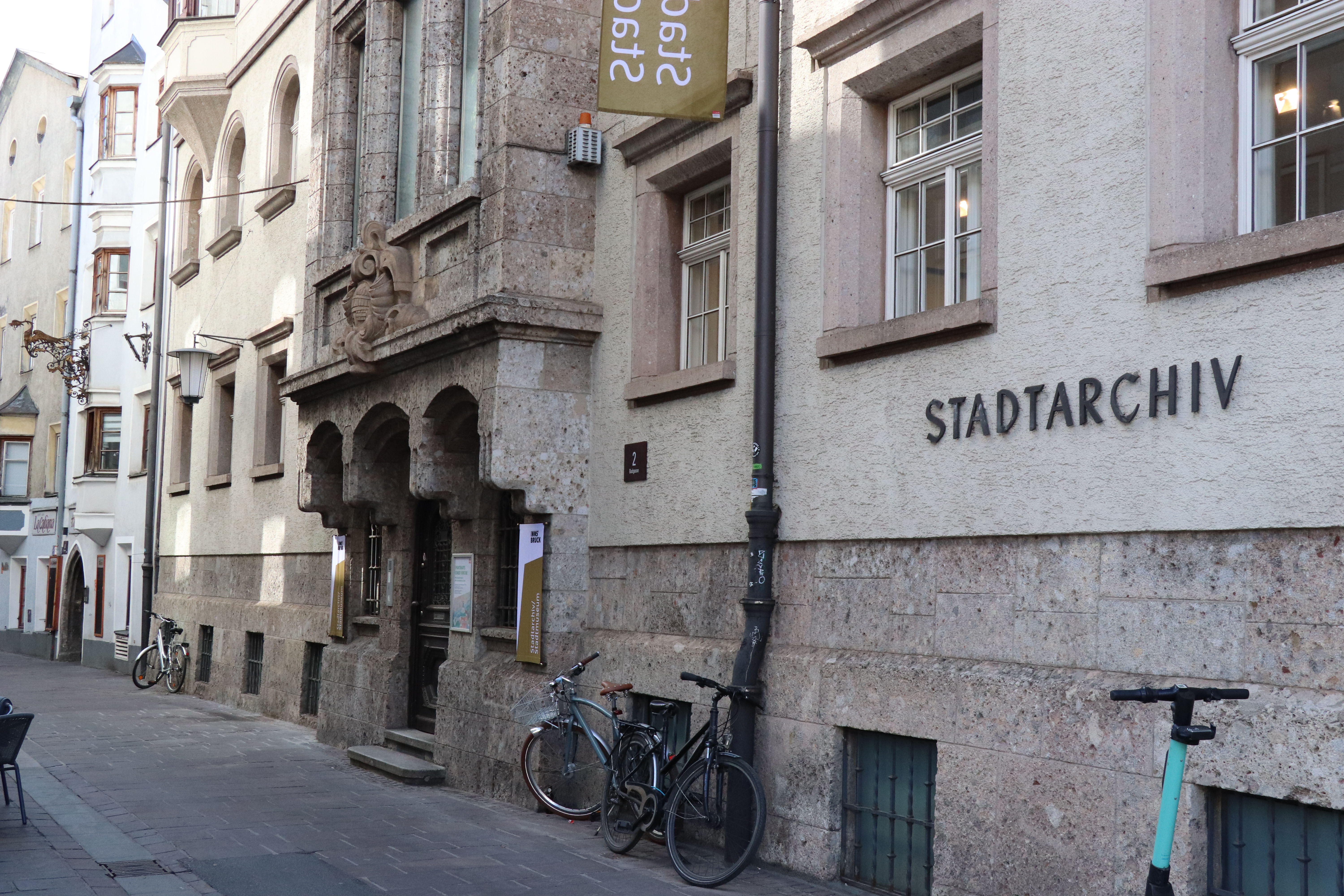 Die Einreichung für die "gedenk_potenziale 2024", eine Förderschiene des Innsbrucker Stadtarchivs/Stadtmuseums, ist ab sofort möglich.