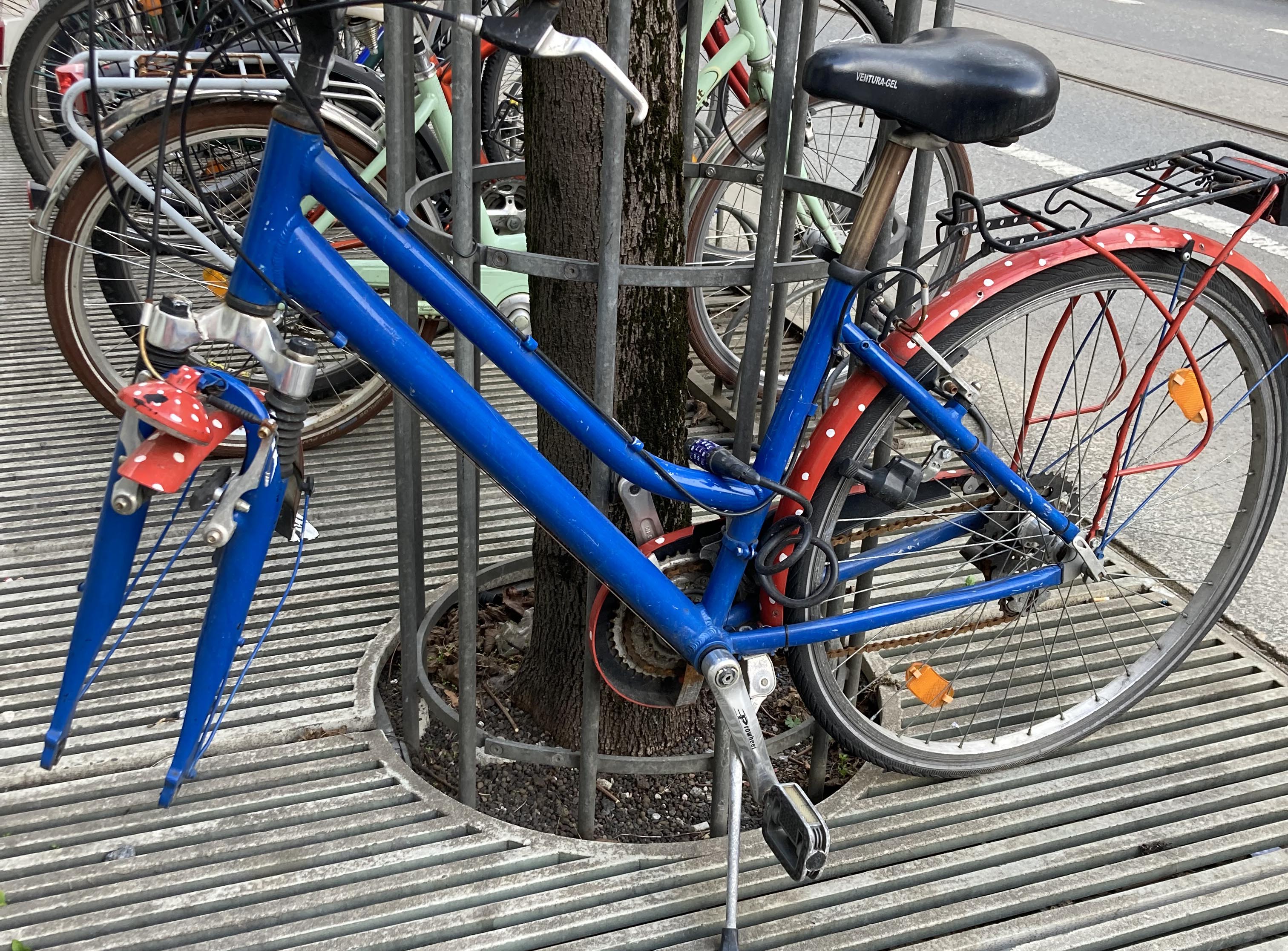 Von 26. bis 30. September entfernt die Stadt Innsbruck störende und offensichtlich schrottreife Fahrräder aus dem öffentlichen Straßenbild.
