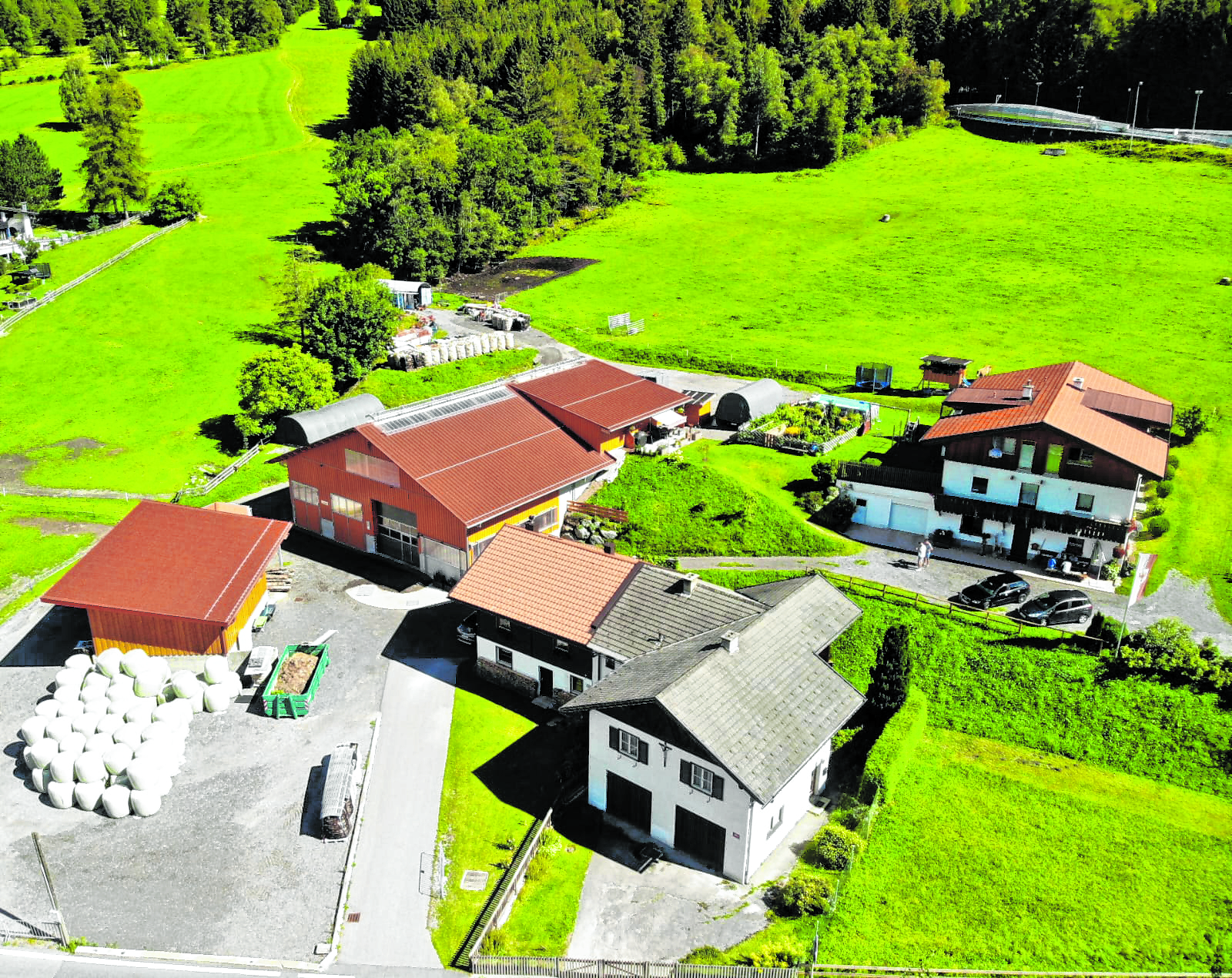 In Igls gibt es aktuell noch einen land- und forstwirtschaftlichen Betrieb. Der Hof der Familie Fankhauser am Fuße des Patscherkofels ist der höchstgelegene in der Landeshauptstadt.