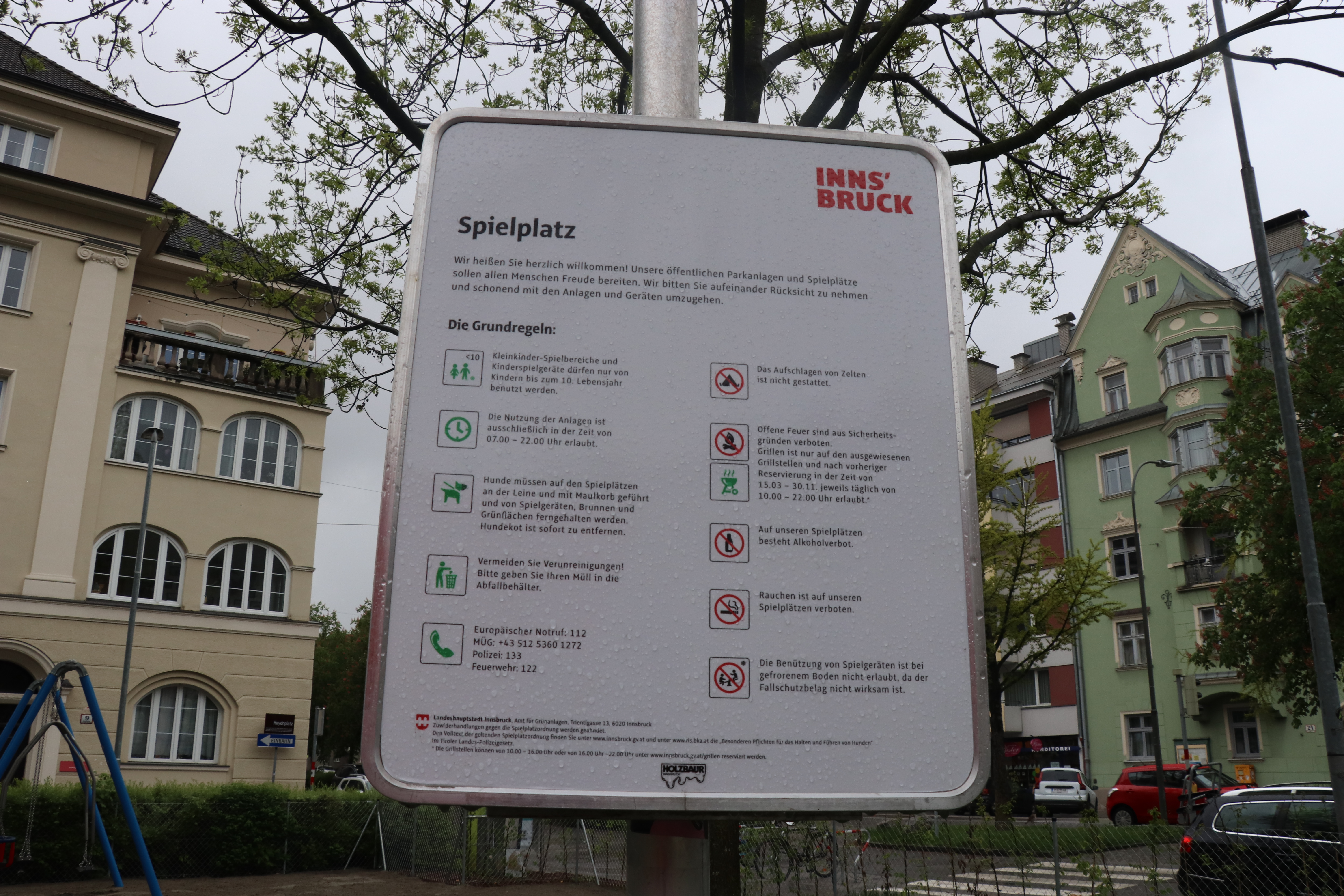 Die Spielplatzordnung der Stadt Innsbruck gründet auf dem geltenden Tiroler Landes-Polizeigesetz.