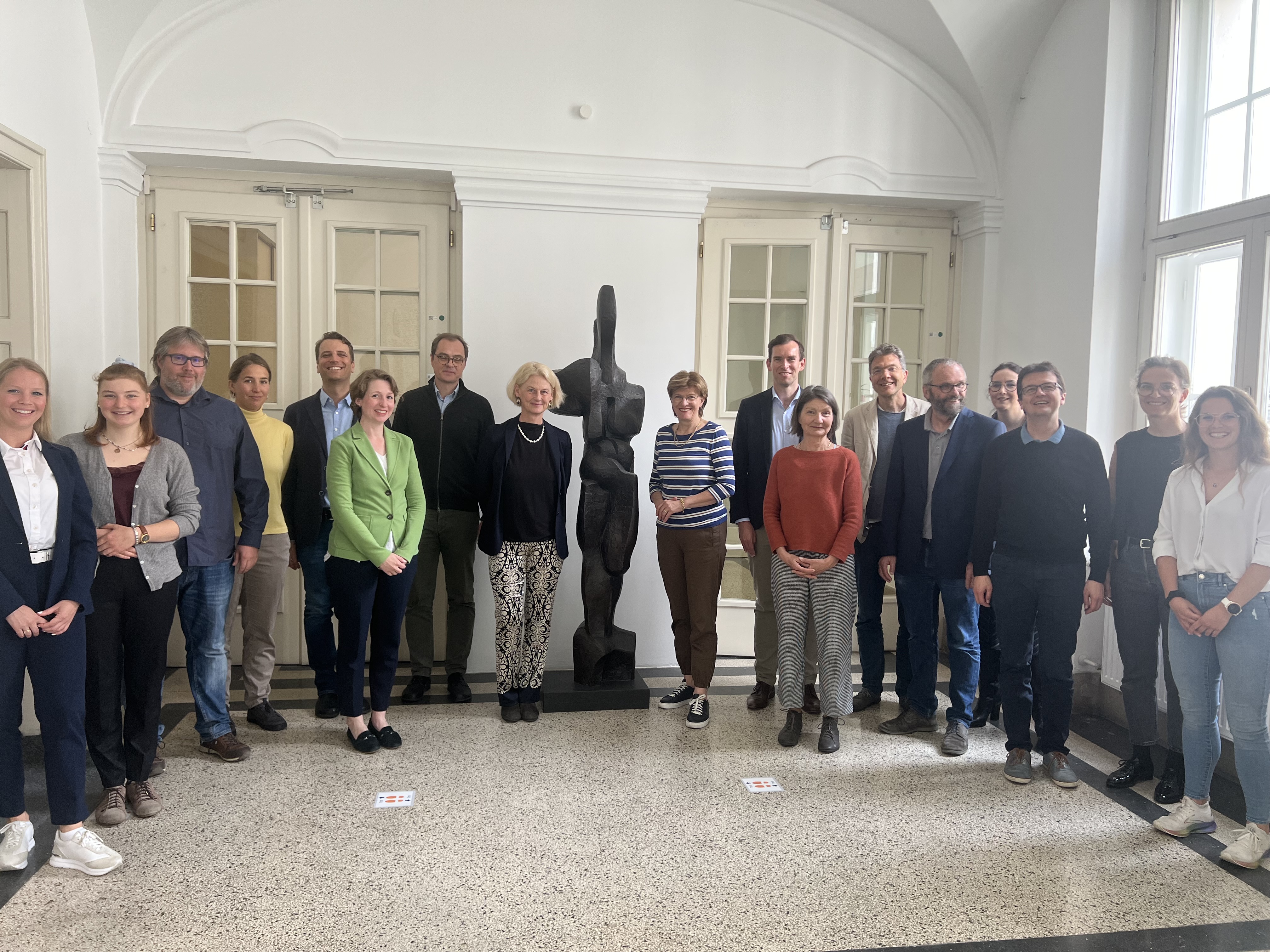 Im regen Austausch zwischen MitarbeiterInnen der Stadt sowie der Universität Innsbruck konnten beim Follow-Up-Workshop zur EUniverCities-Tagung zahlreiche Chancen für Kooperationen besprochen, weiterführende Treffen geplant und die Zusammenarbeit vertieft werden.