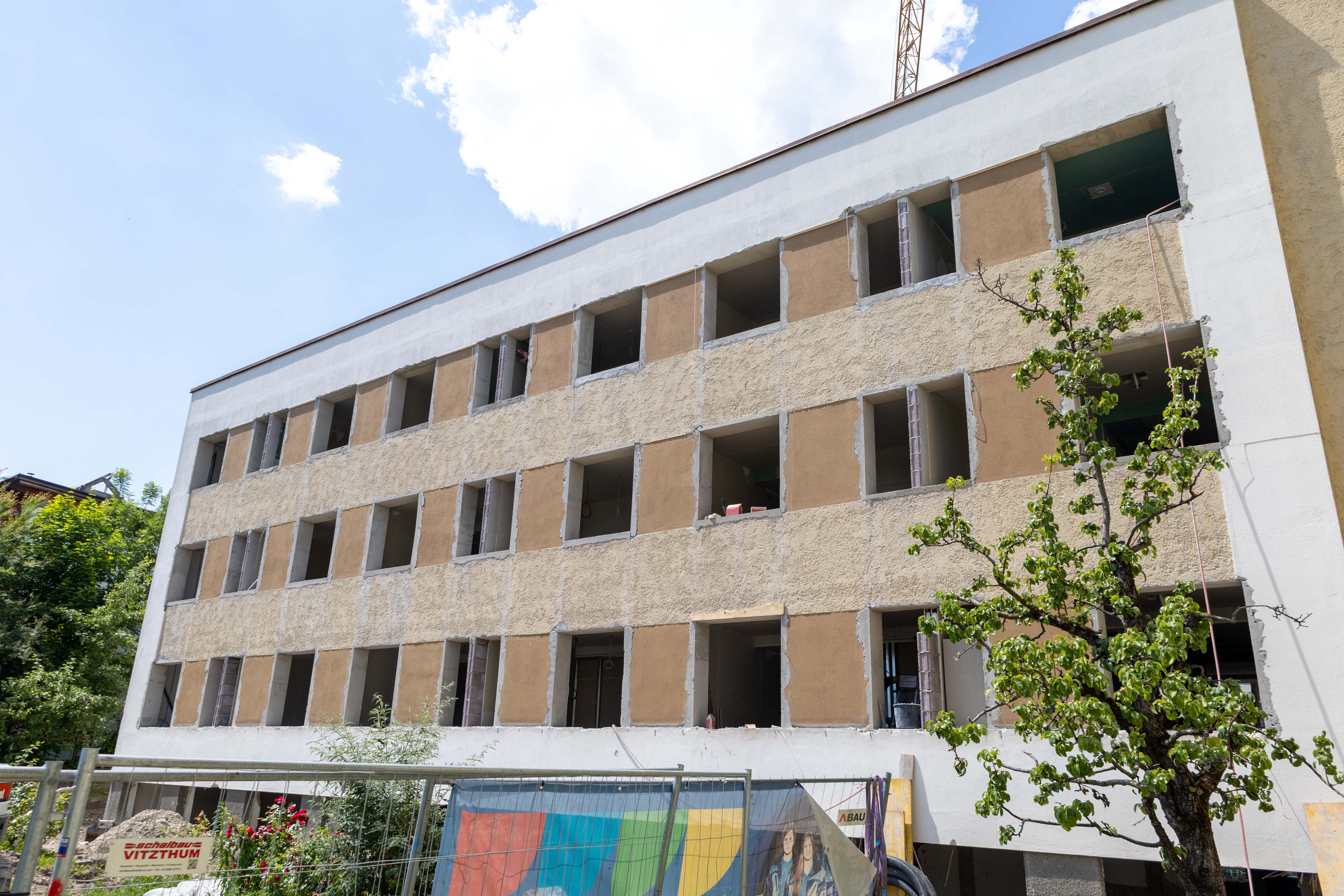 Im bestehenden Zubau aus den 1960er-Jahren entstehen 41 moderne Kleinwohnungen für Studierende.