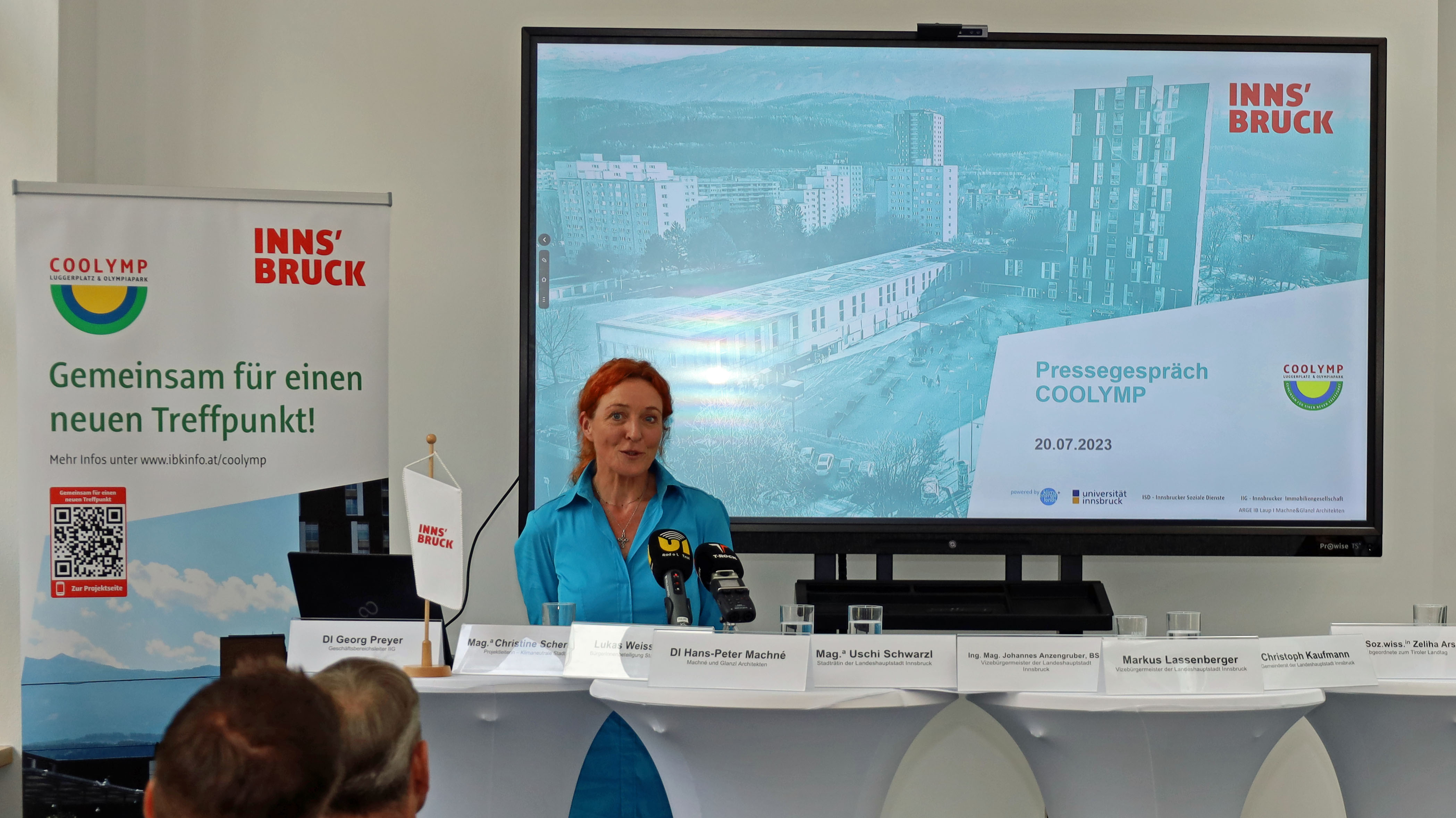 Projektleiterin Christine Schermer (Klimaneutrale Stadt) stellt das Gesamtprojekt COOLYMP vor.