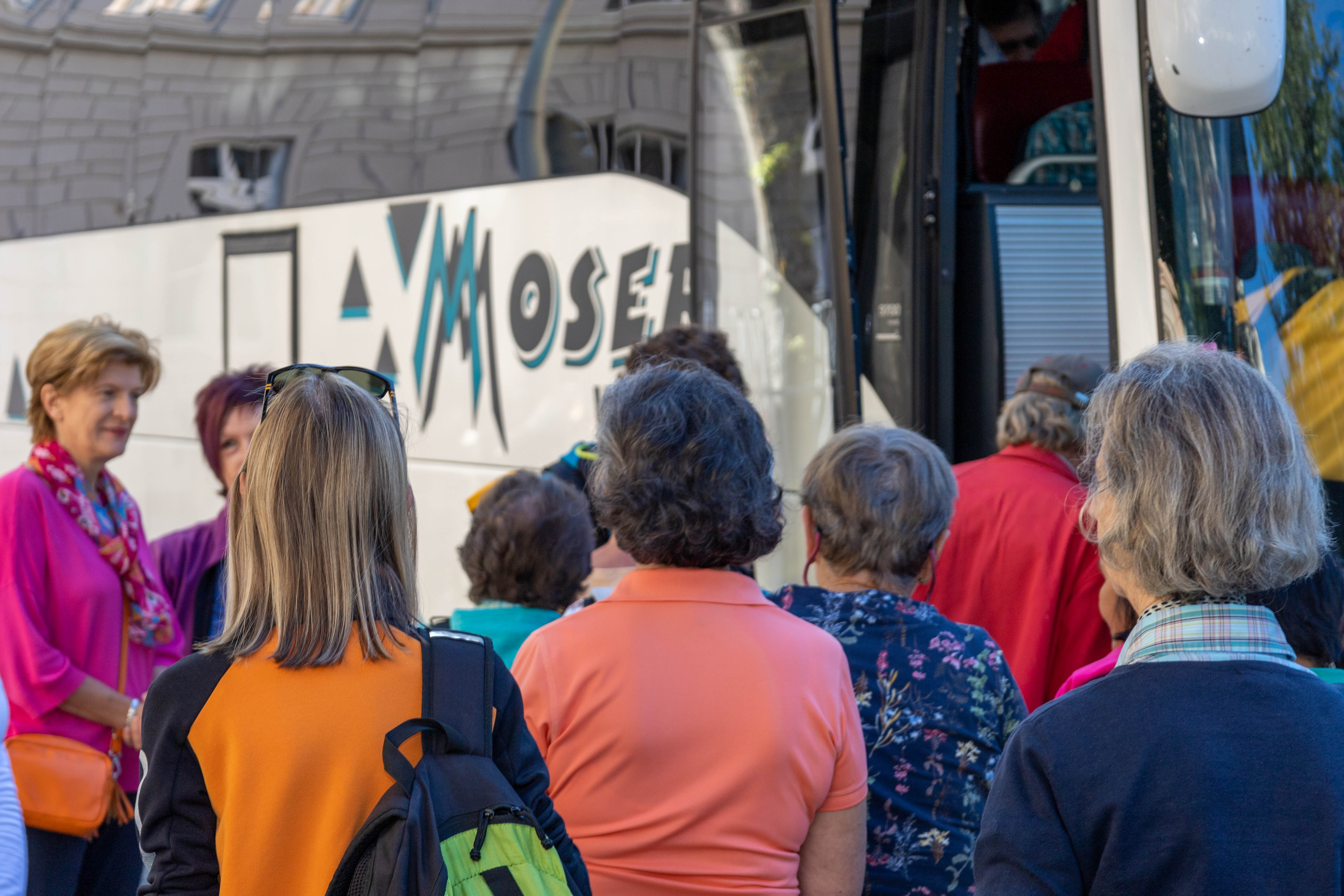 Auch am Donnerstag stehen zwei Bus-Ausflüge zur Froneben Alm auf dem Programm.