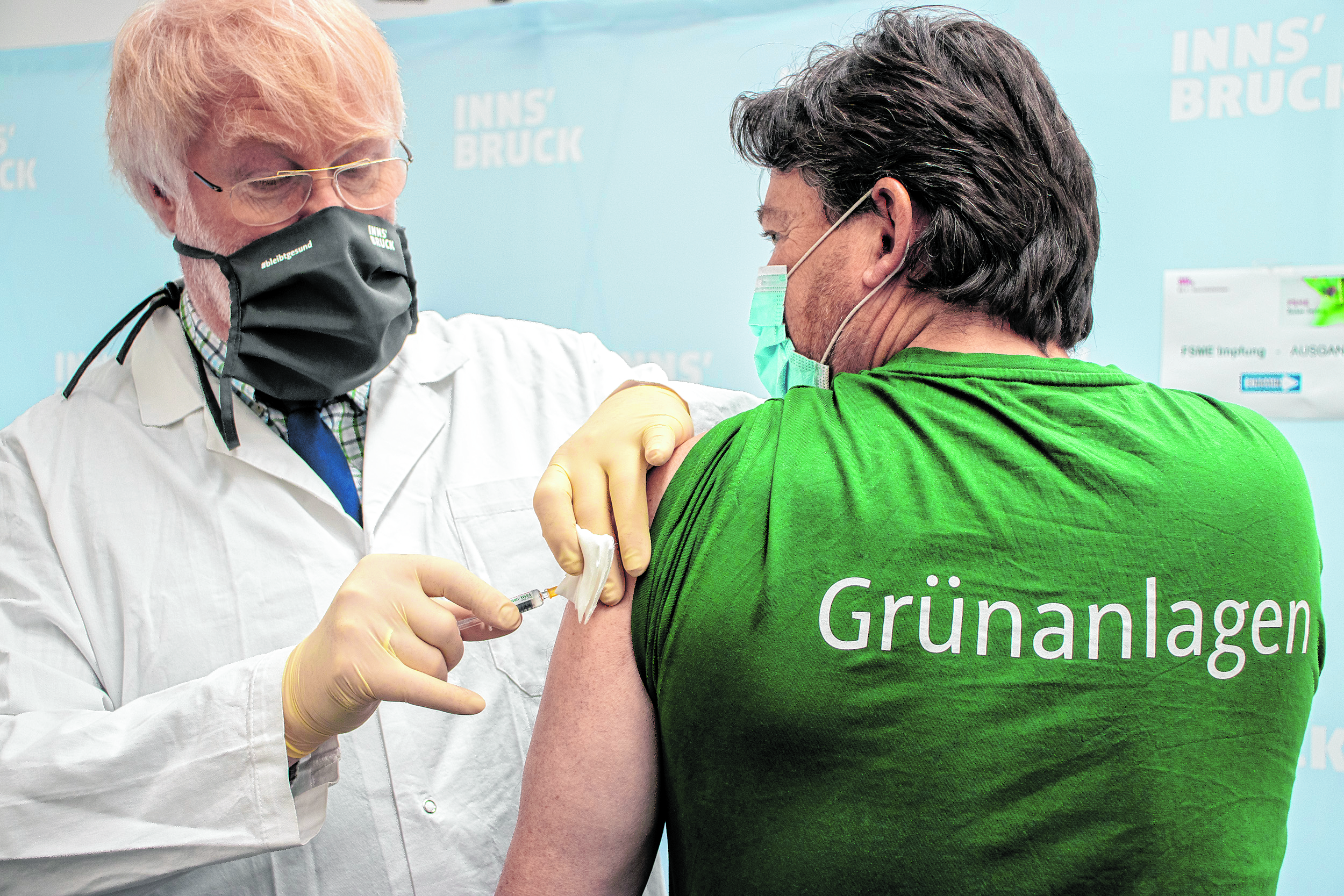 Eine wichtige Aufgabe im Bereich der Gesundheitsvorsorge ist das Impfen, sei es von MitarbeiterInnen des Stadtmagistrats oder in Schulen. Allein im ersten Halbjahr 2023 wurden 4.618 Impfungen durchgeführt.