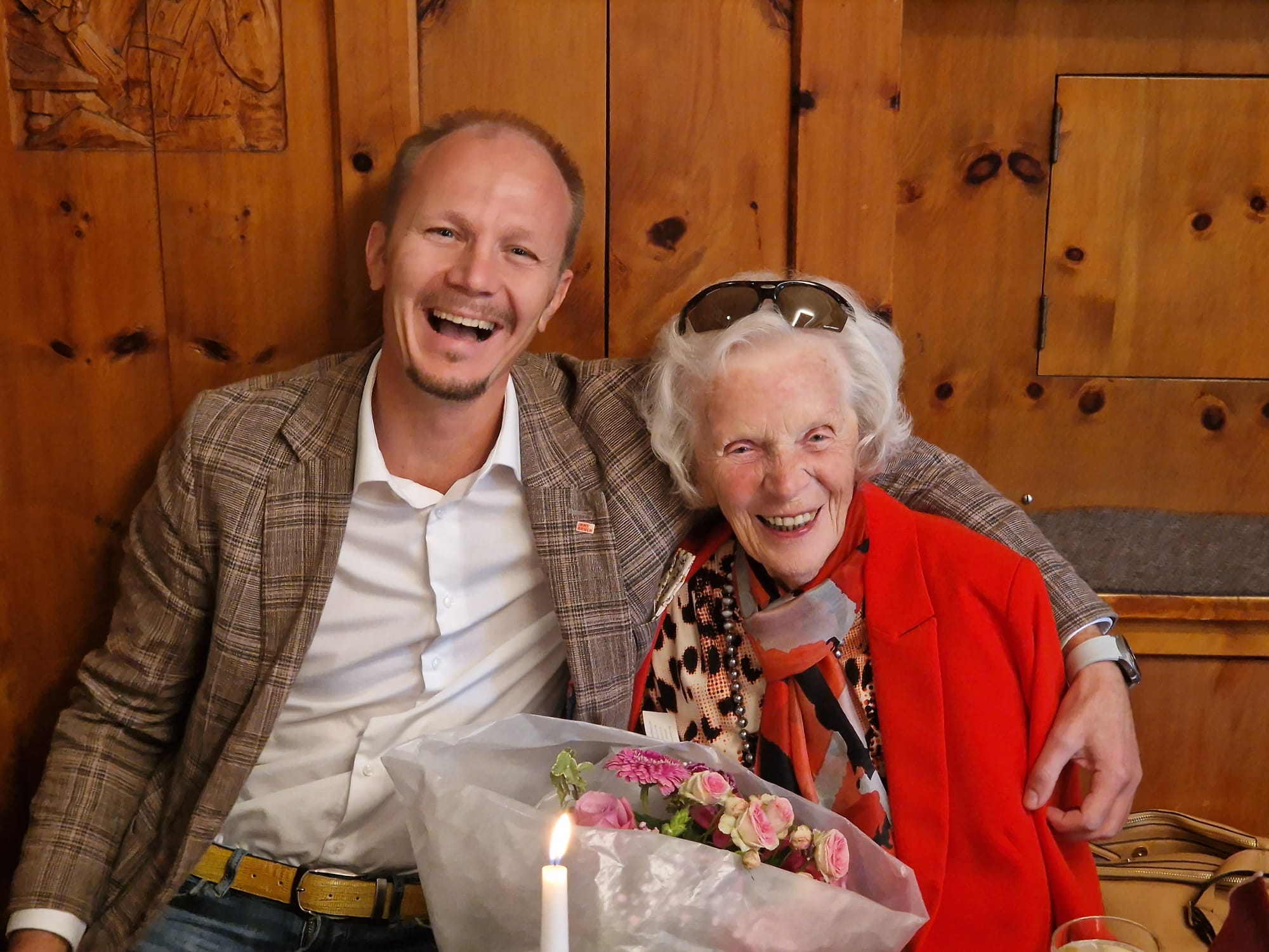 Vizebürgermeister Johannes Anzengruber gratulierte der geselligen Josefine Psula zum 104. Geburtstag.