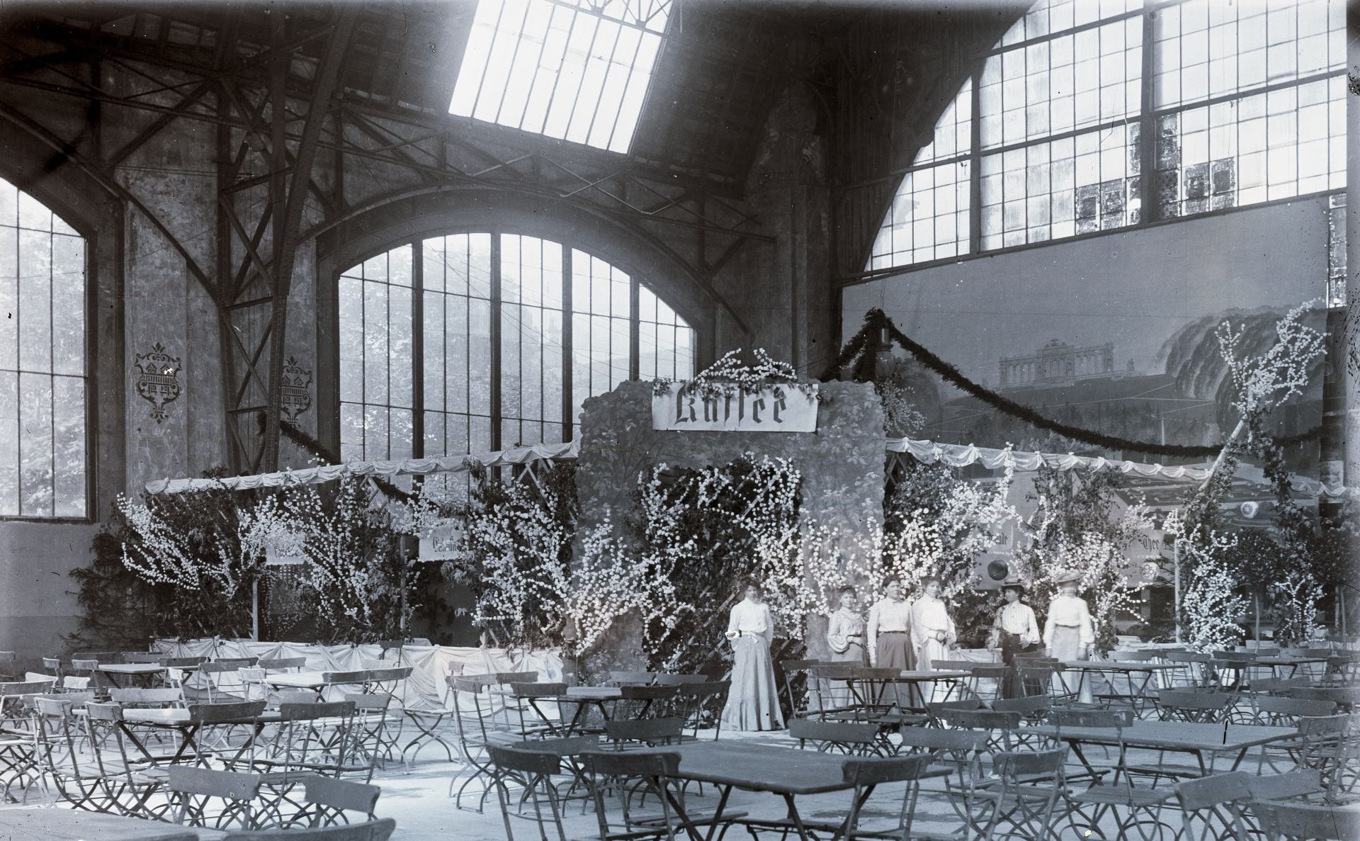 Veranstaltung des Frauenvereins in der Messehalle.