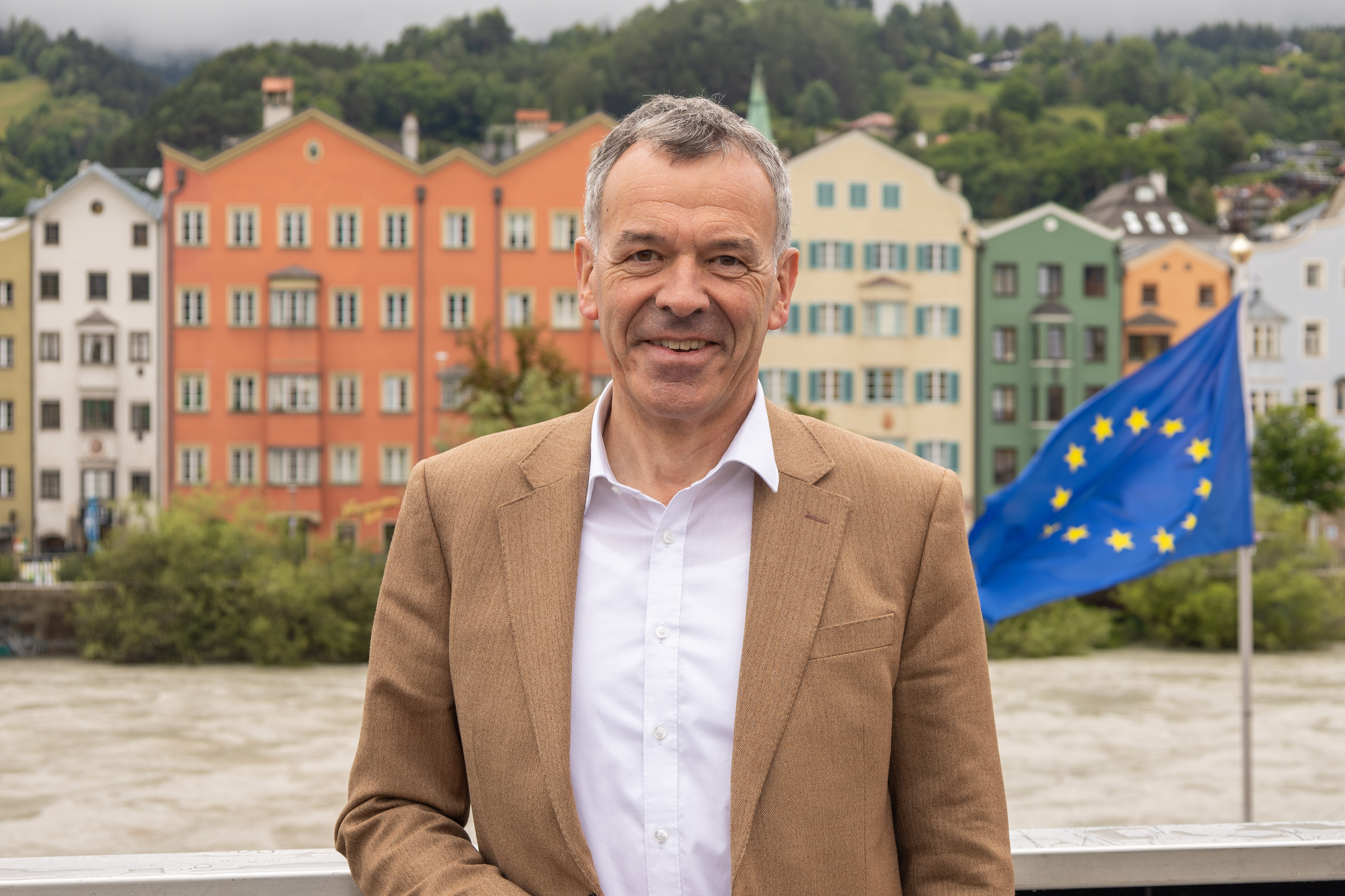 Die Umgebung rund um den Innsbrucker
Marktplatz ist für Vizebürgermeister Willi nicht nur aufgrund der Nähe zu seinem Lieblingsplatz, der Terrasse der Markthalle, ein besonderer Ort in der Landeshauptstadt.