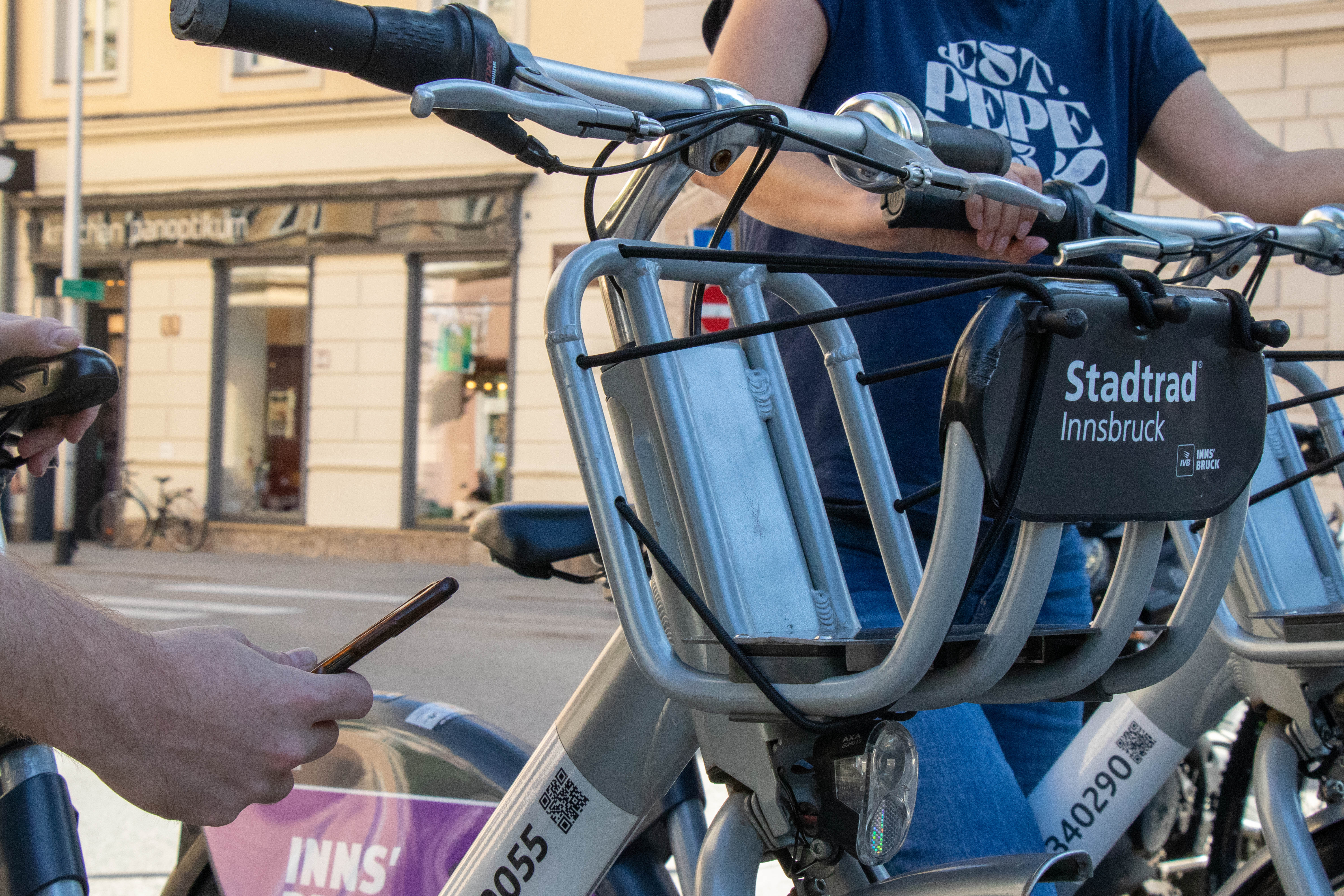 Das IVB-Stadtrad ist als klimafreundliches Fortbewegungsmittel am 20. September anlässlich der Europäischen Mobilitätswoche für eine Stunde kostenlos verfügbar.