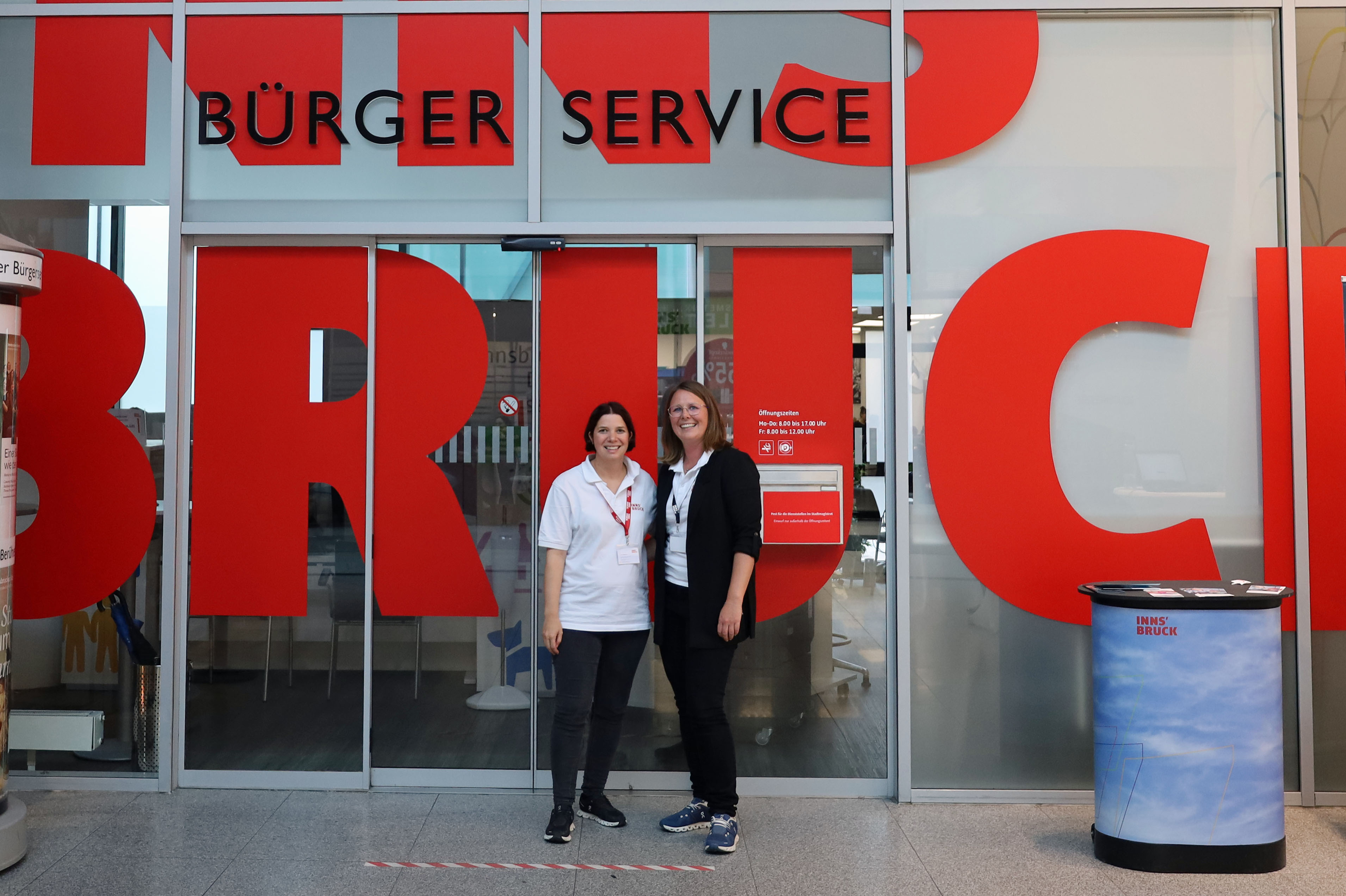 Das Team der städtischen Teuerungsberatung steht für alle Fragen rund um Förderungen zur Seite– im Bürgerservice (RathausGalerien) und bei zahlreichen mobilen Terminen im Stadtgebiet.