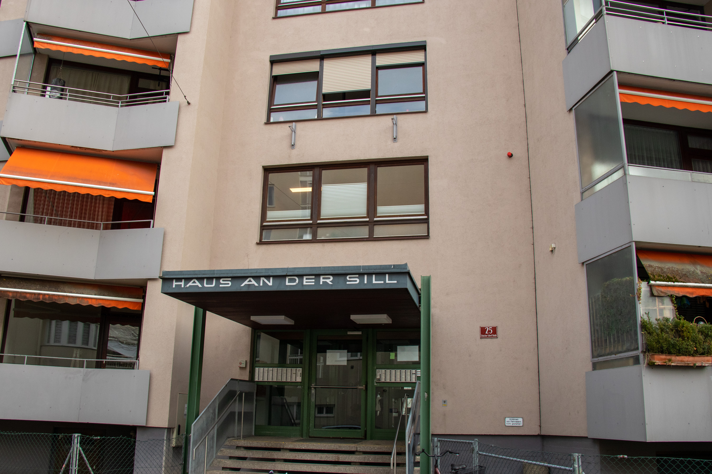 Das neue Sozialkontaktbüro befindet sich in der Sebastian-Scheel-Straße 25.