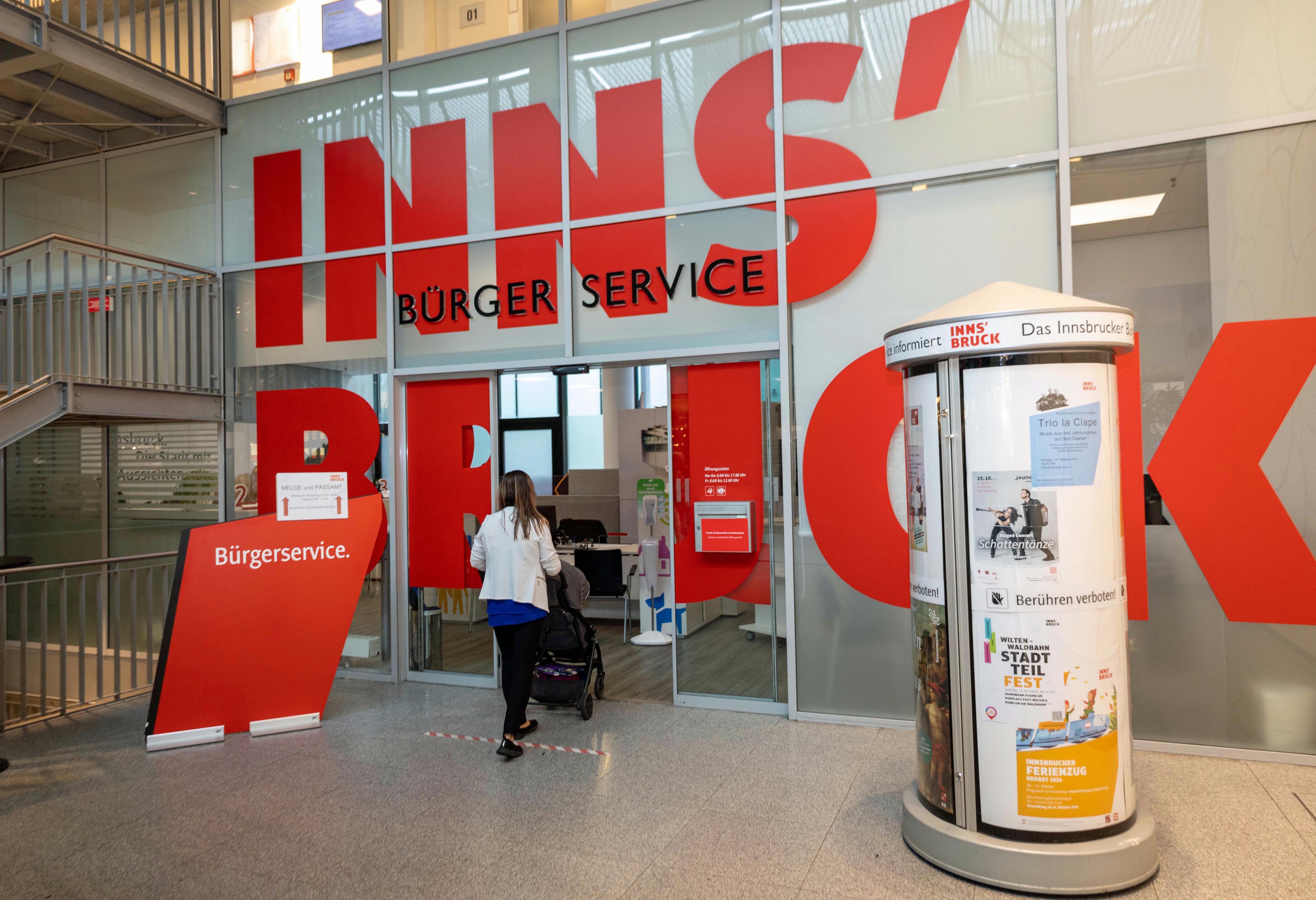 Die Schwerpunkt-Beratung findet im Bürgerservice (RathausGalerien) und bei zahlreichen mobilen Beratungsterminen in den Stadtteilen statt.