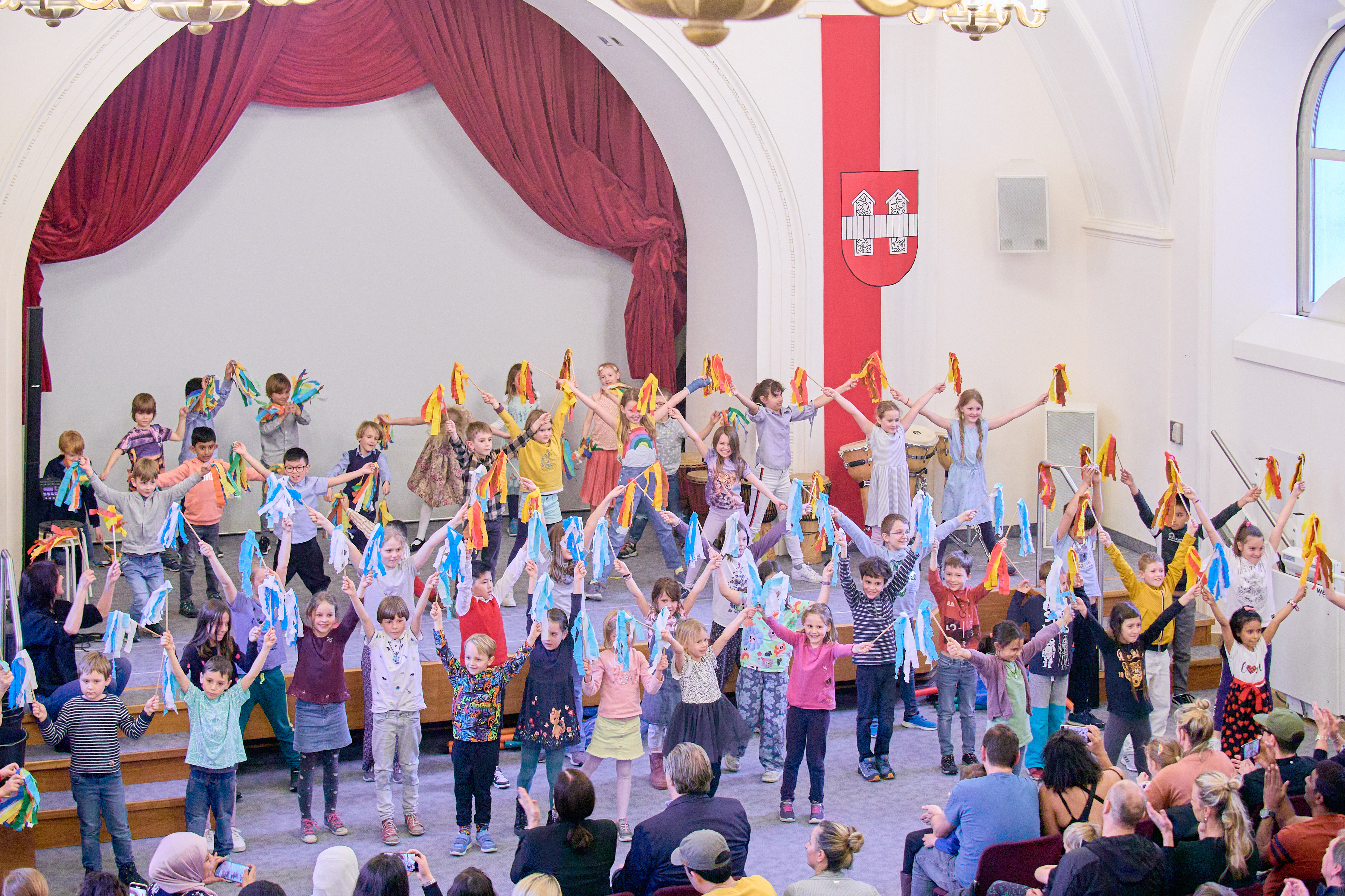Am Mittwoch, 9. April, begeistern die Kinder der Musikwerkstatt mit der Geschichte vom Ritter Eisenhart.
