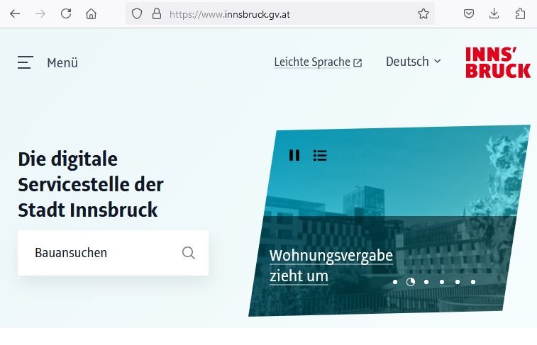 Auf www.innsbruck.gv.at im Suchfeld „Bauansuchen“ eingeben und zur digitalen Servicestelle wechseln.