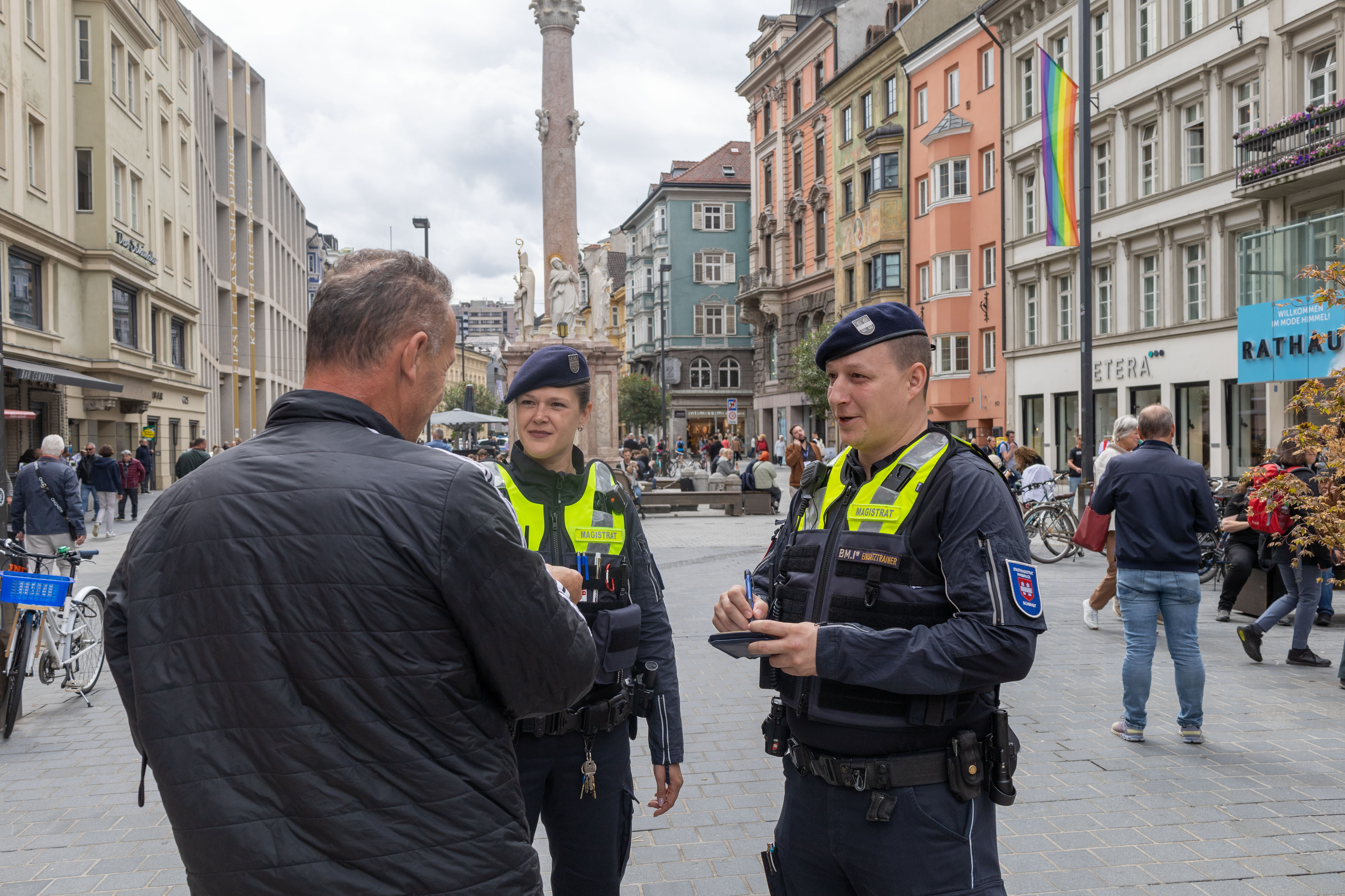 Die MitarbeiterInnen der MÜG sind an 365 Tagen rund um die Uhr für die Bevölkerung im Einsatz.