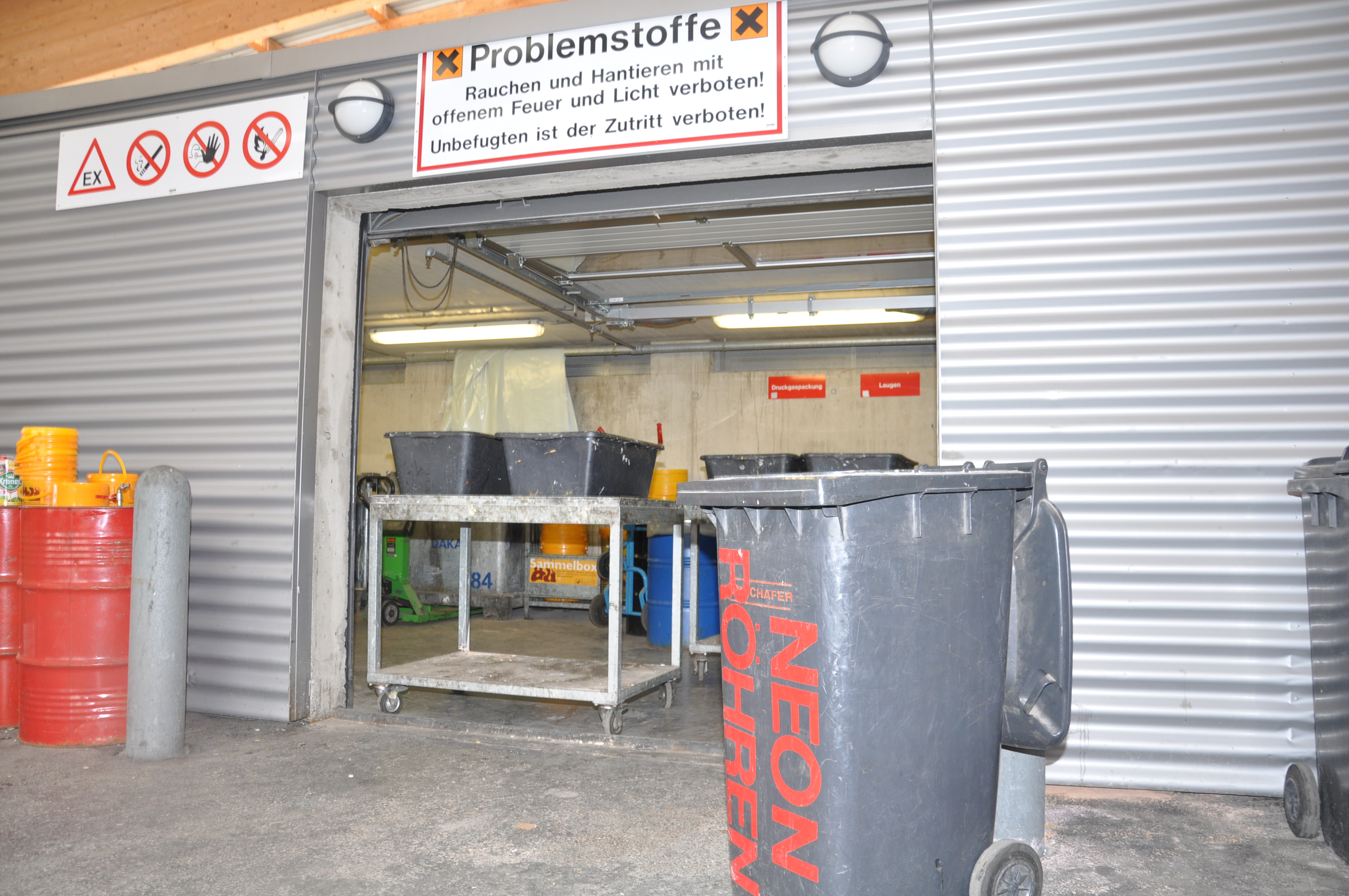 Von 13. bis 18. Oktober sammeln Mitarbeiter der IKB wieder Problemstoffe vor Ort in den Stadtteilen.