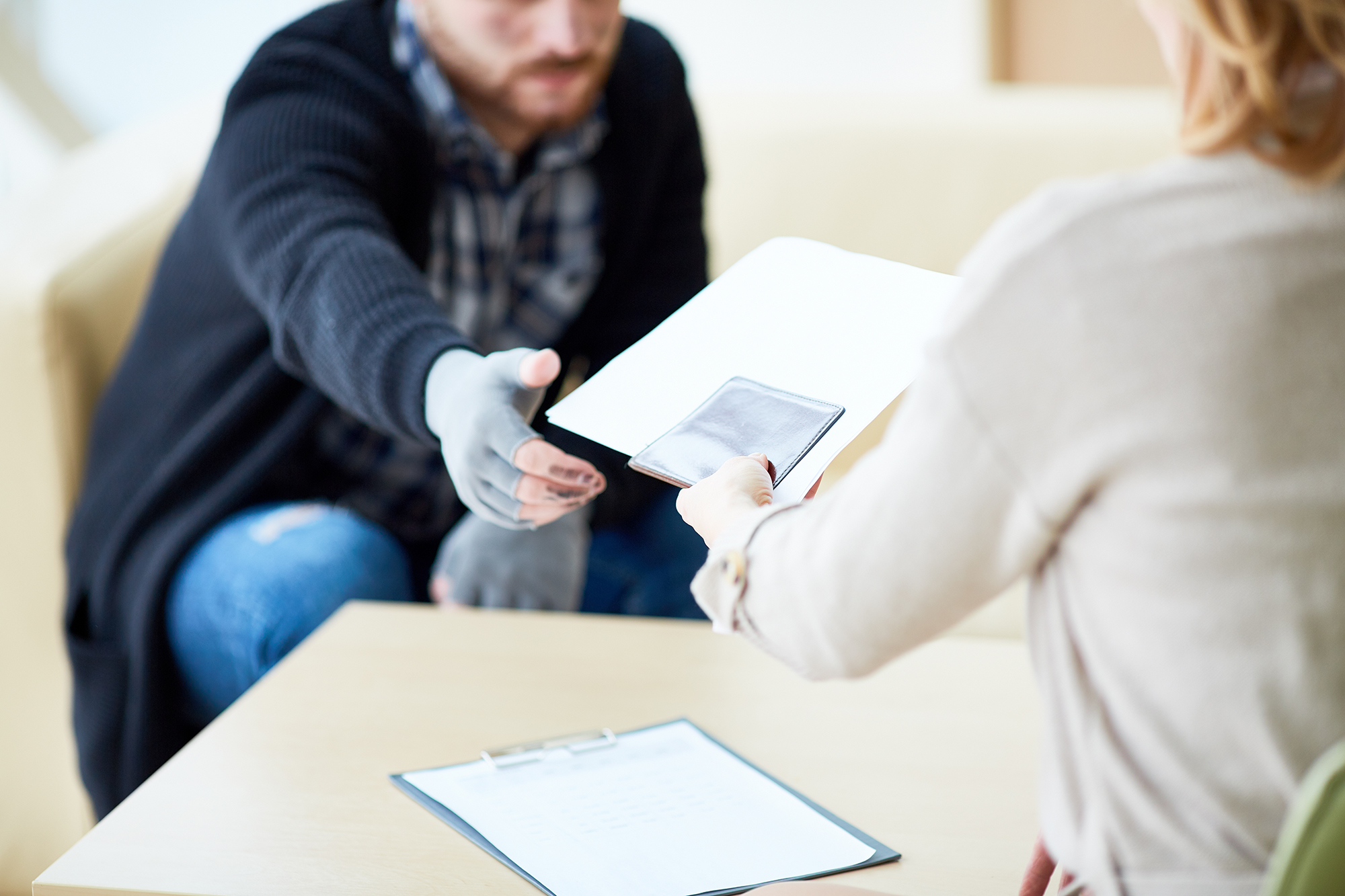 Innsbruck setzt auf Zusammenarbeit und professionelle Sozialarbeit, um Wohnungslosigkeit sichtbar zu machen und wirksam zu bekämpfen.
