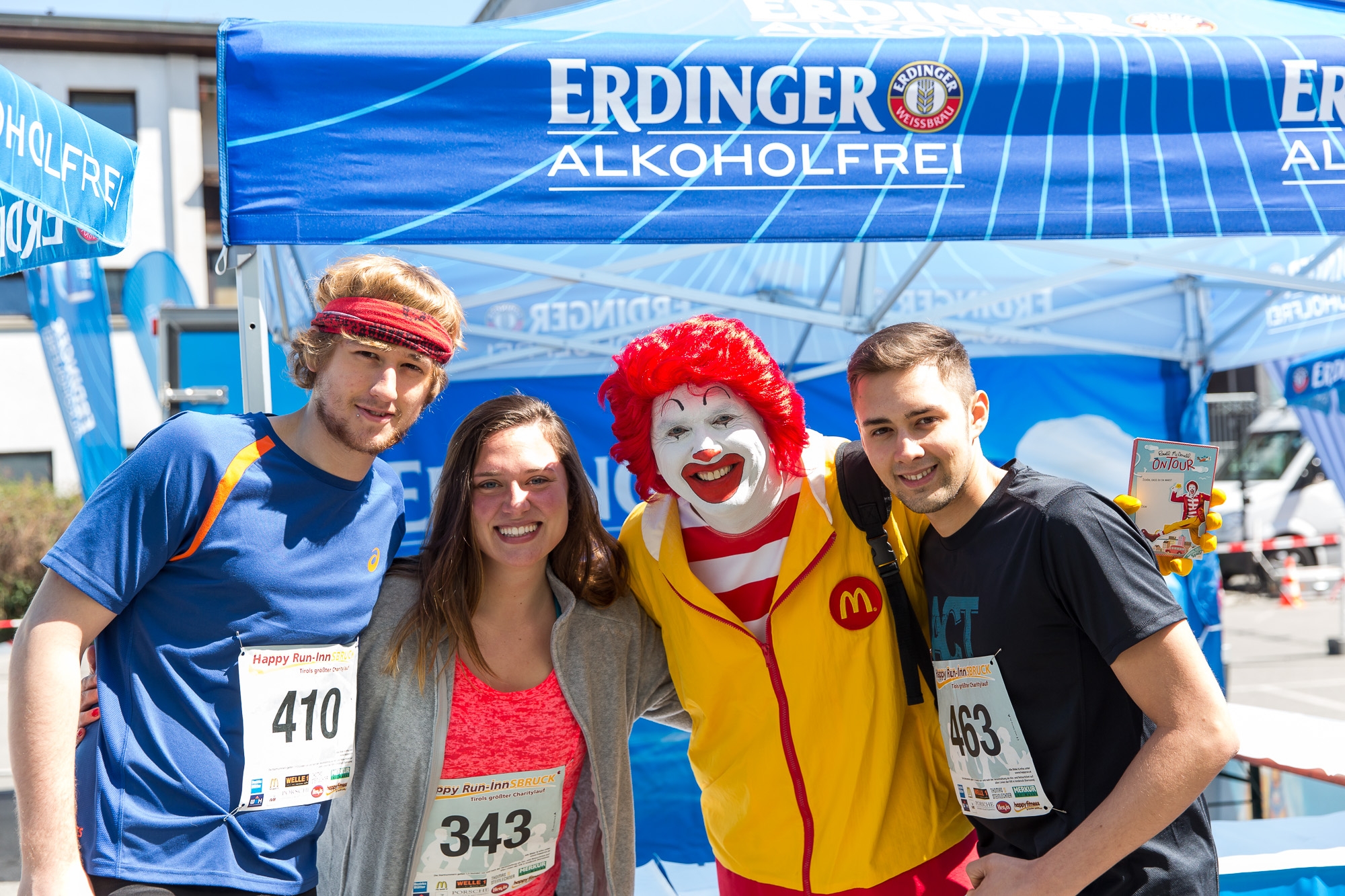 Ganz im Zeichen des guten Zweckes Stand der heurige Happy Run. Der Gesamterlös der Laufveranstaltung geht nämlich an die Ronald McDonald Kinderhilfe. Eine Vielzahl an Laufbegeisterten trat an und lies sich im Ziel - umrandet von einem facettenreichem Rahmenprogramm - feiern. Auch Vizebürgermeister Christoph Kaufmann fieberte mit und gratulierte.