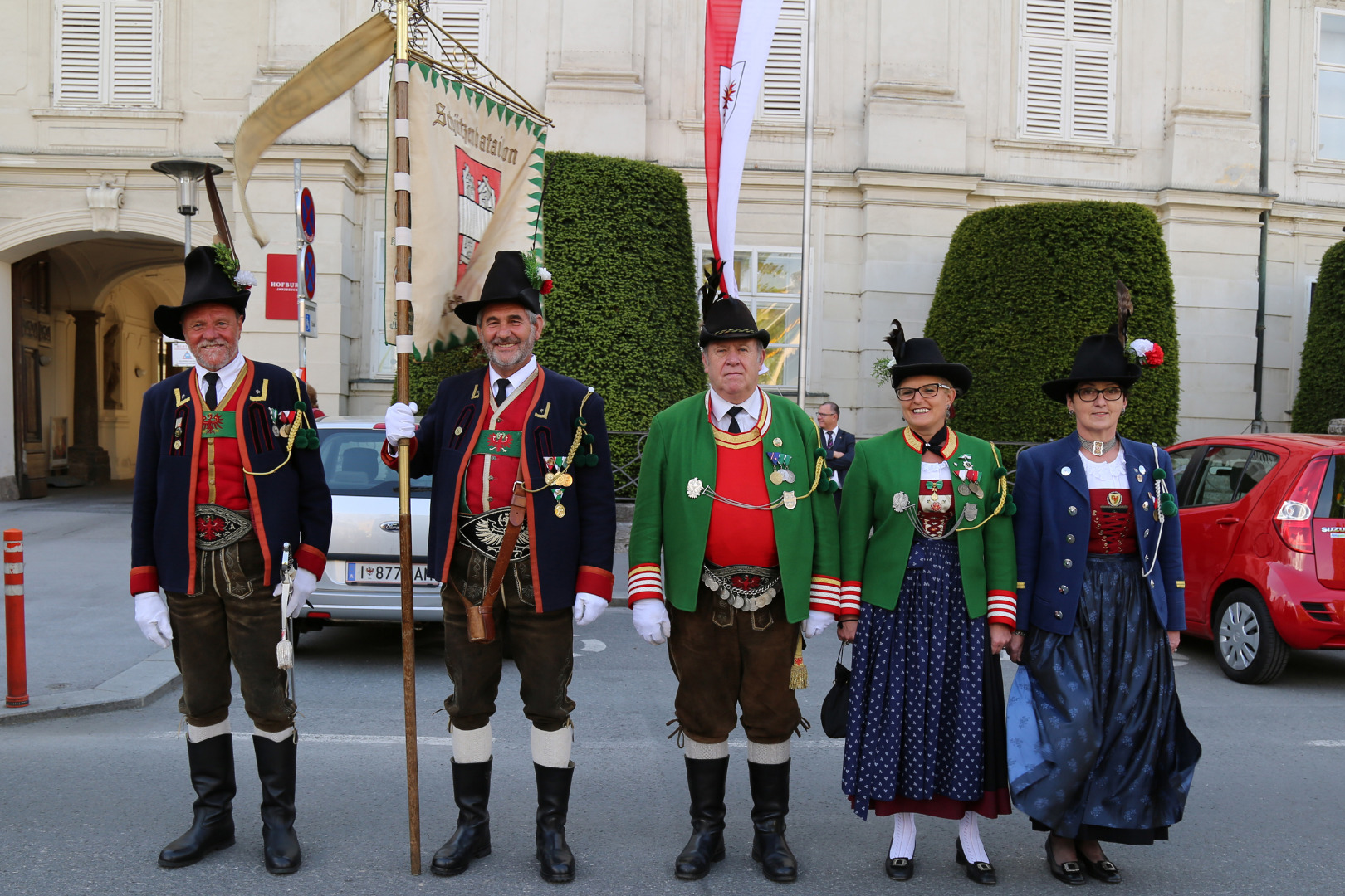 Landesüblicher Empfang bei der Kaiserlichen Hofburg anlässlich der Verleihung des Kaiser-Maximilian-Preises 2015 an Mercedes Bresso