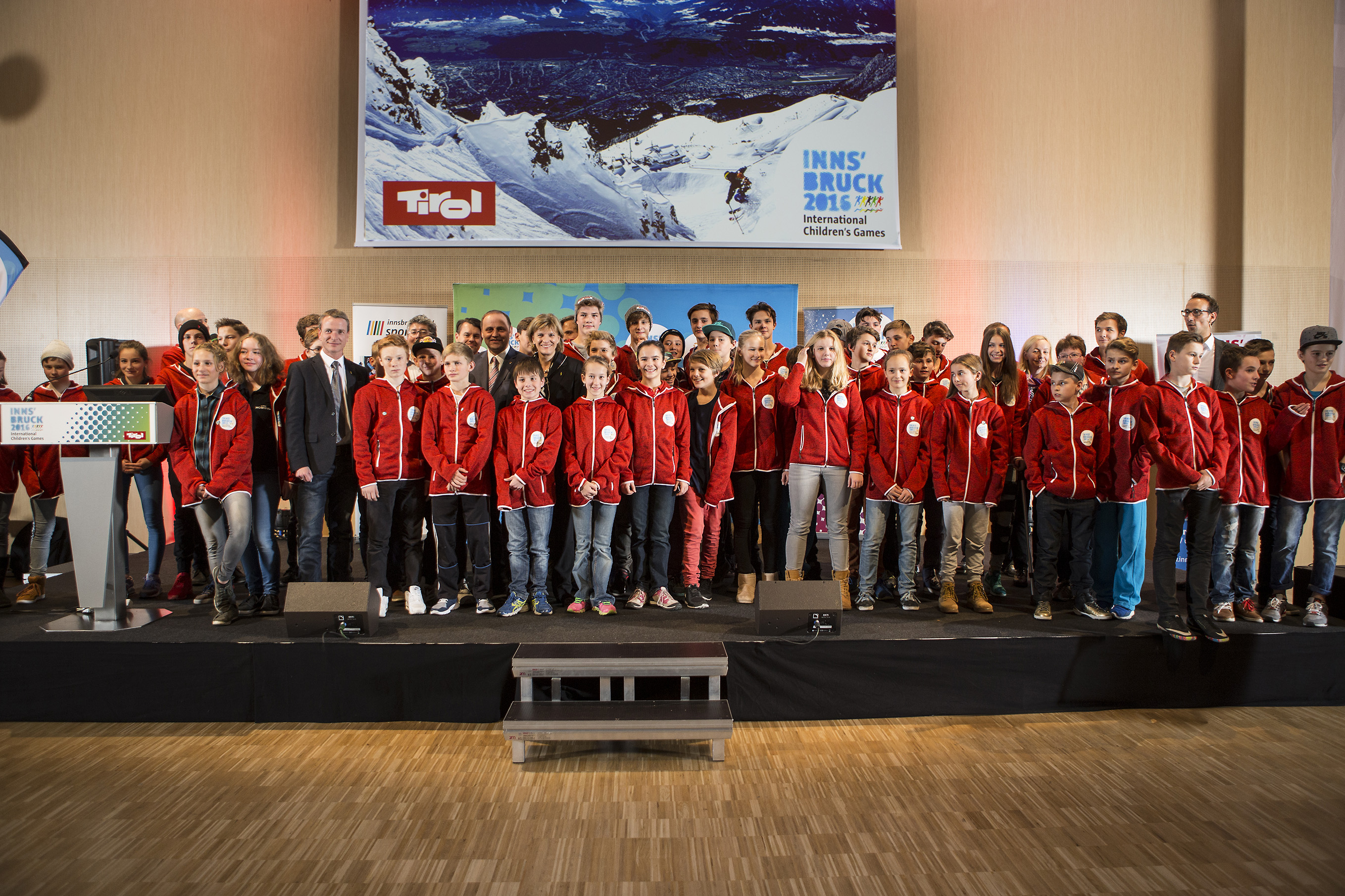 Die Innsbrucker Delegation beim ICG 2016 Kick Off mit Bürgermeisterin Christine Oppitz-Plörer, Landeshauptmann-Stellvertreter Josef Geisler, Vizebürgermeister Christoph Kaufmann und ITS-Geschäftsführer Georg Spazier