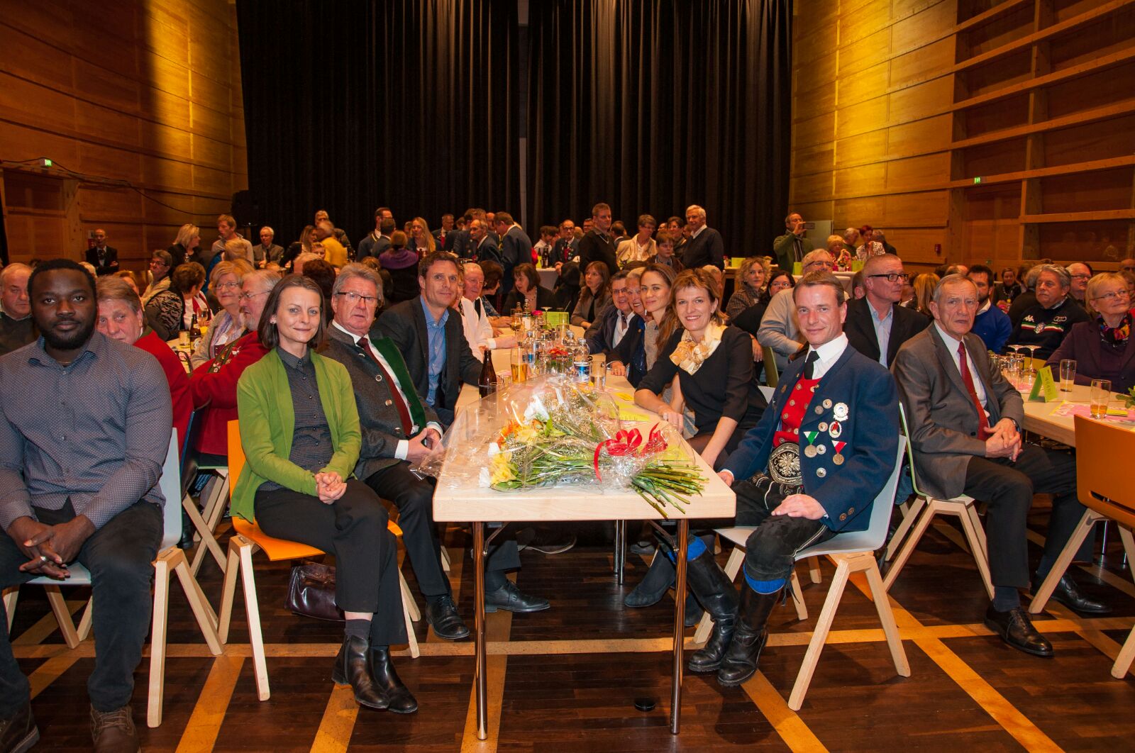 Zahlreiche Ehrengäste nahmen am Neujahrsempfang der Vereine und Institutionen im Stadtteil Neu Arzl/ Olympisches Dorf teil, allen voran Bürgermeisterin Christine Oppitz-Plörer mit Vizebürgermeisterin Sonja Pitscheider, Vizebürgermeister Christoph Kaufmann und GR Franz Hitzl. Danke an Präsident Friedl Ludescher und seinem gesamten Team für den gelungenen Abend.