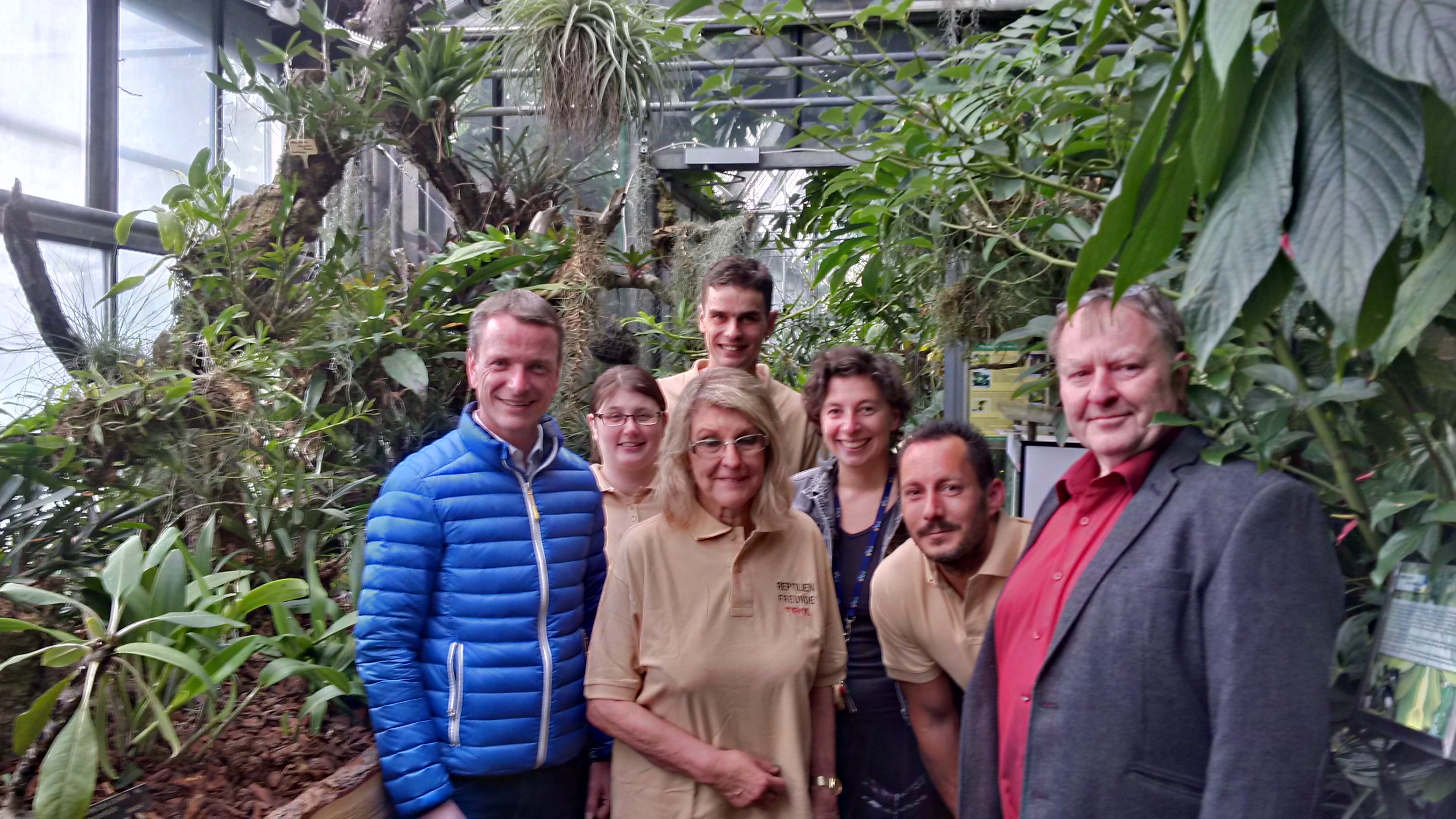 Vizebürgermeister Christoph Kaufmann eröffnete die Reptilienausstellung im Botanischen Garten in Innsbruck. Organisiert wird die sehenswerte Ausstellung von den Reptilienfreunde-Tirol und läuft noch bis zum 07. Mai 2016.