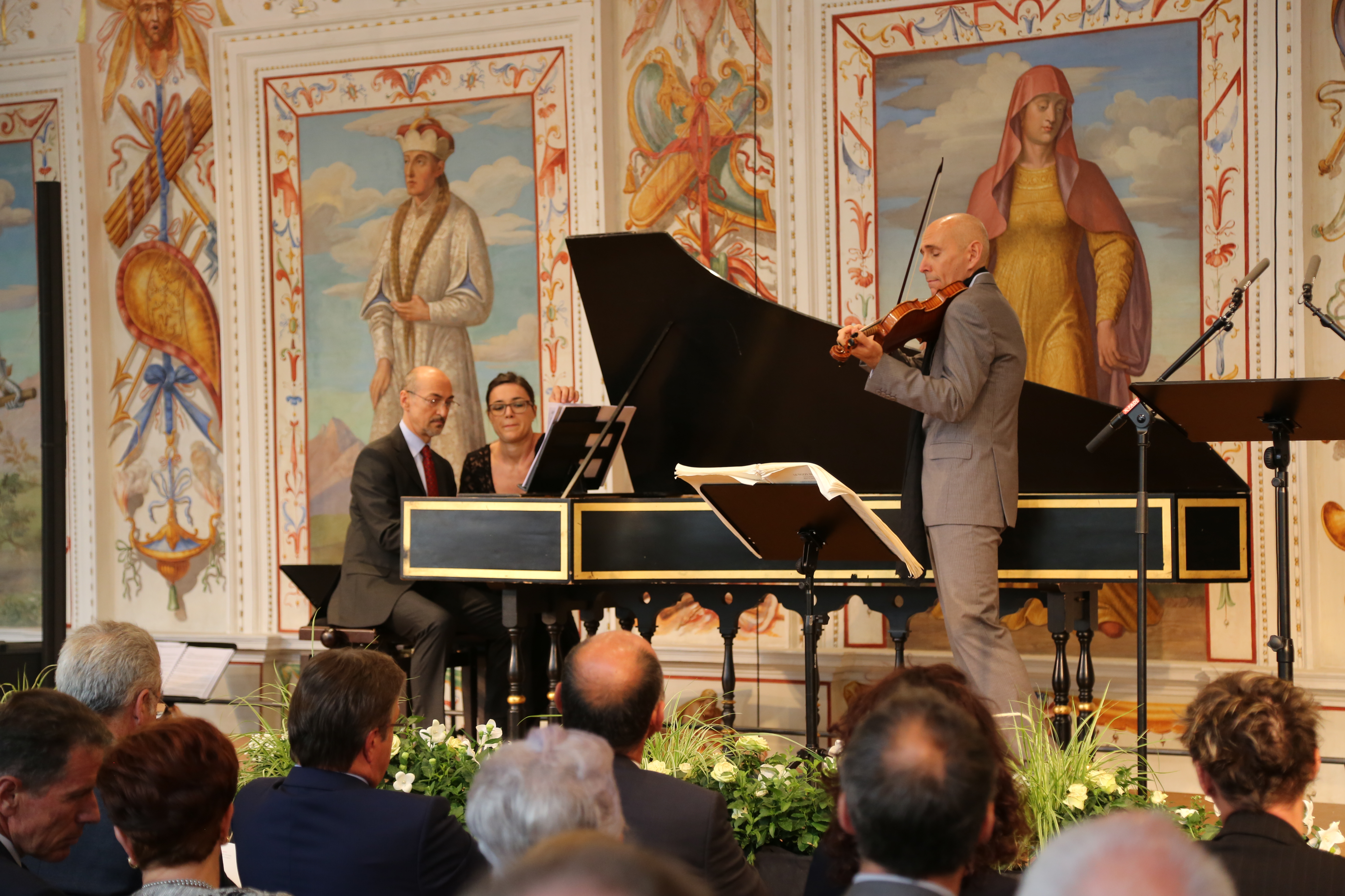 Am 12. August wurden die Innsbrucker Festwochen der Alten Musik feierlich eröffnet. Am Bild: Mag. Wolfgang Sobotka (Bundesminister für Inneres), Landeshauptmann Günther Platter, Bundespräsident a.D. Dr. Heinz Fischer mit Gattin Margit, Alessandro De Marchi (Künstlerischer Leiter der Innsbrucker Festwochen), Innsbrucks Bürgermeisterin Mag.a Christine Oppitz-Plörer.