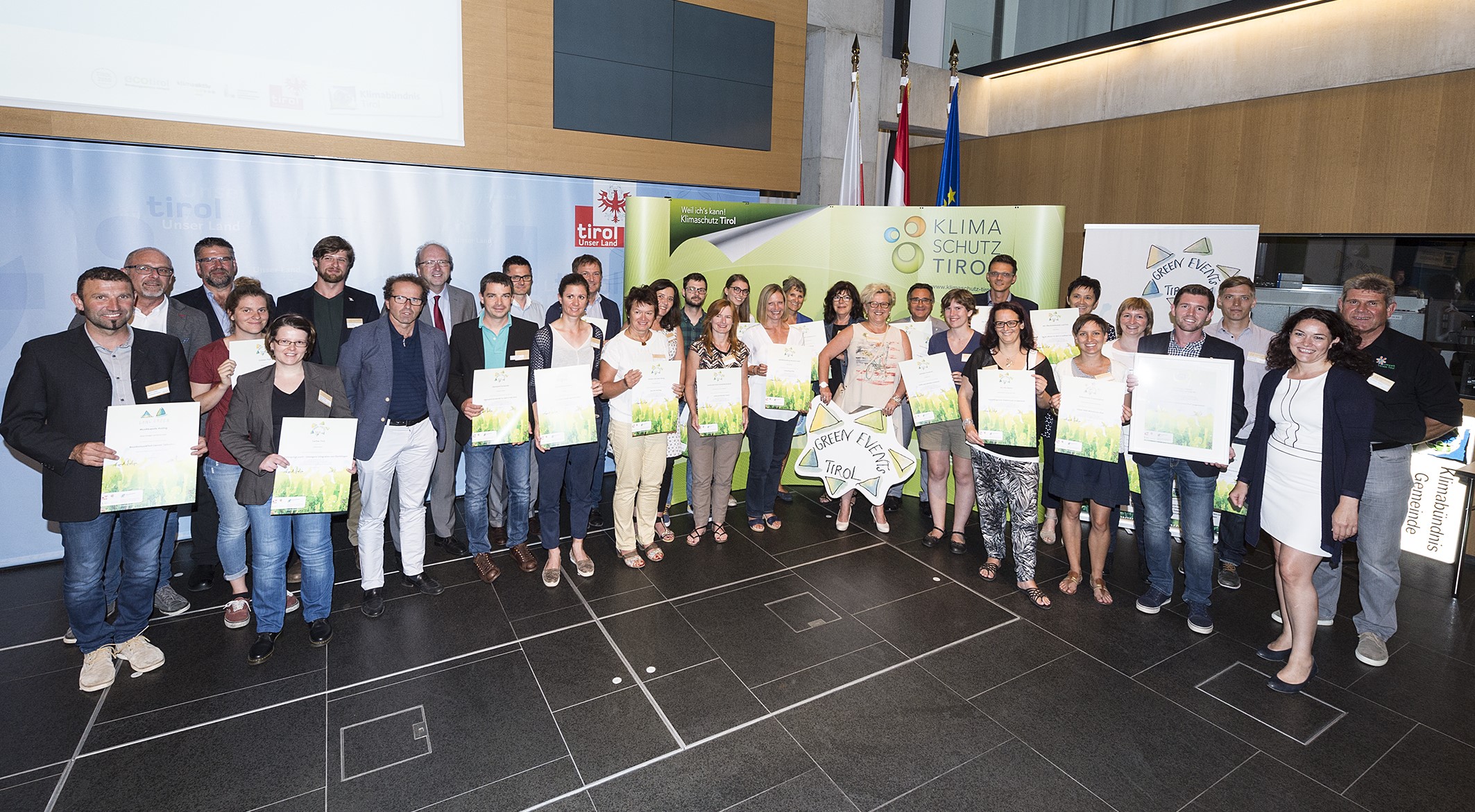 Übergabe der Green Event Tirol Urkunden beim Gemeindeforum des Klimabündnis 2016