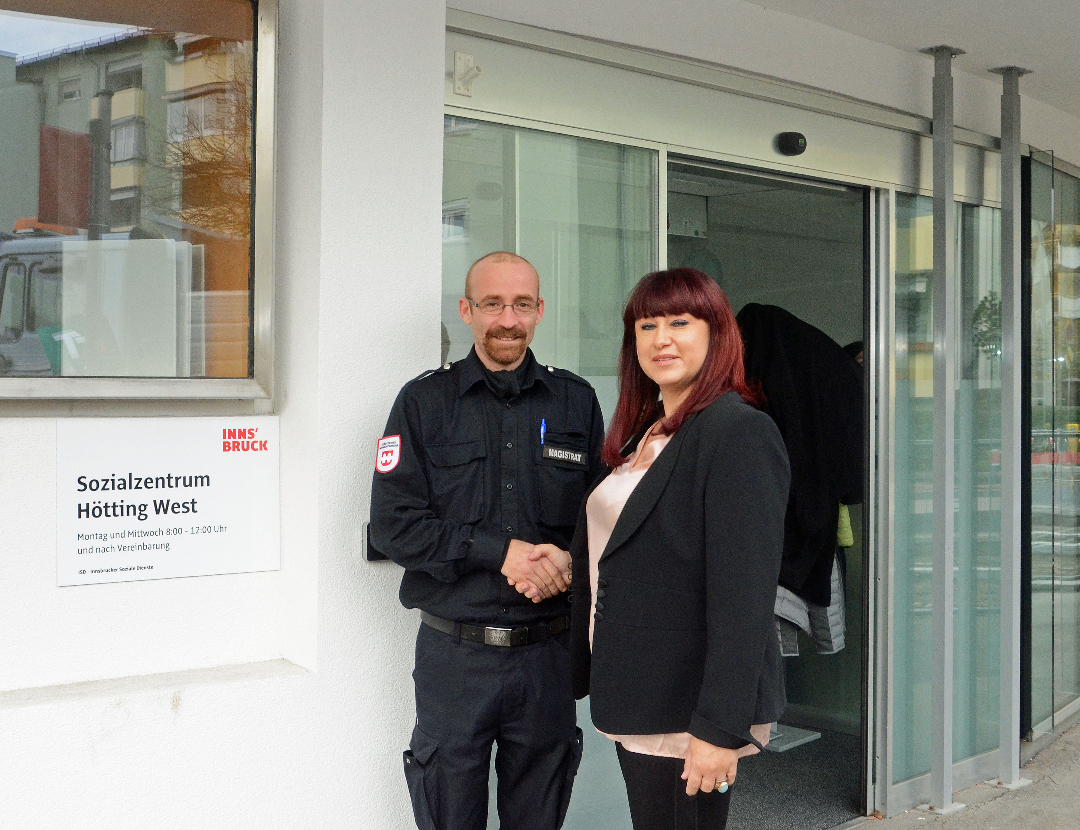 Nachbarn unter sich: MÜG-Mitarbeiter Markus Hell und Sozialzentrum-Leiterin Birgit Lainer-Falch