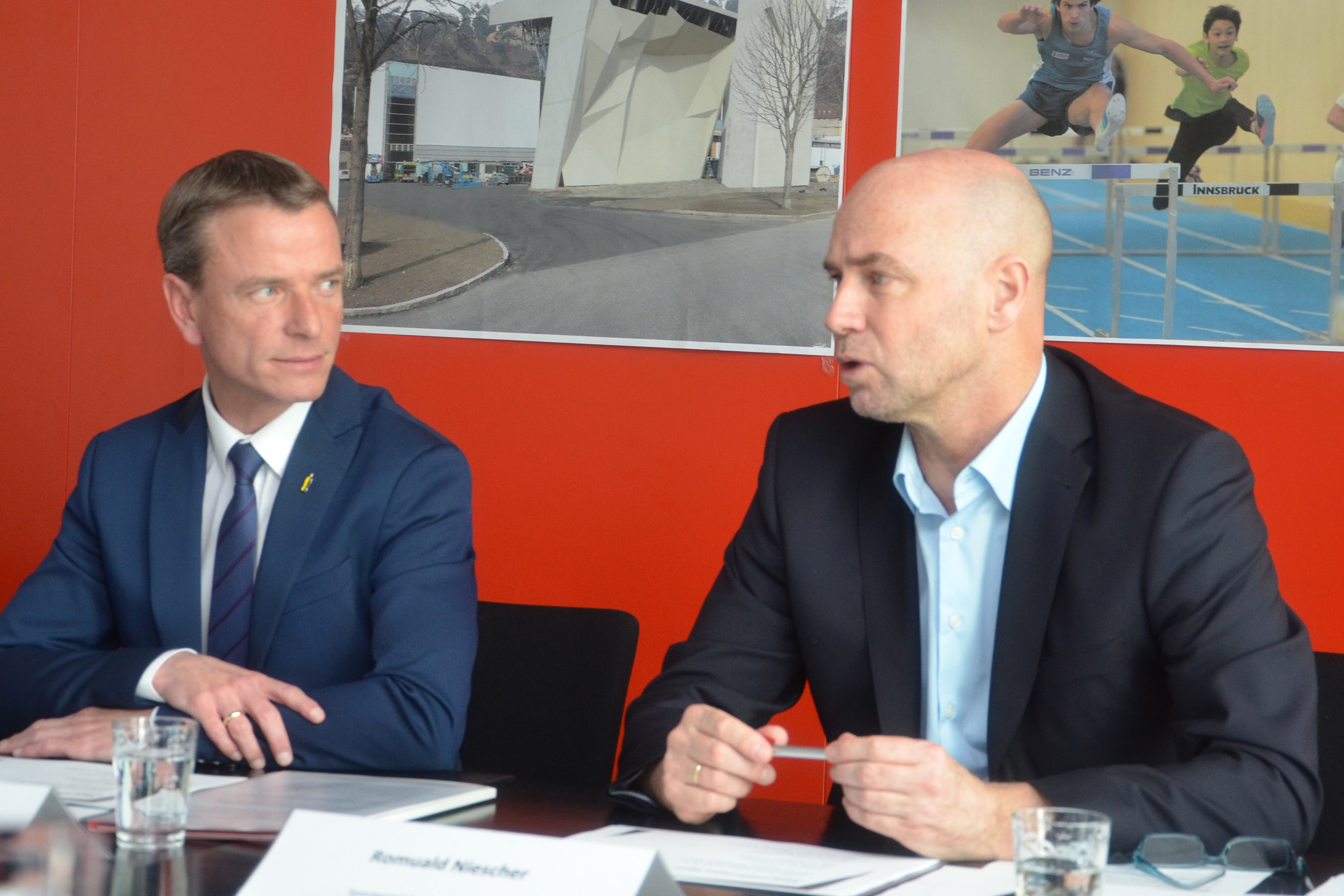 Vizebürgermeister Christoph Kaufmann (l.) und Romuald Niescher (Sportamtleiter) informierten über das Sportjahr 2017