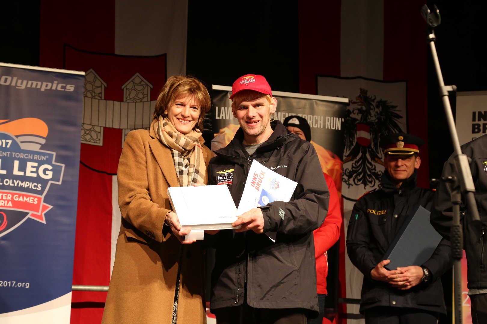 "Flamme der Hoffnung": Impressionen des Fackellaufs in Innsbruck zu den Special Olympics World Winter Games 2017