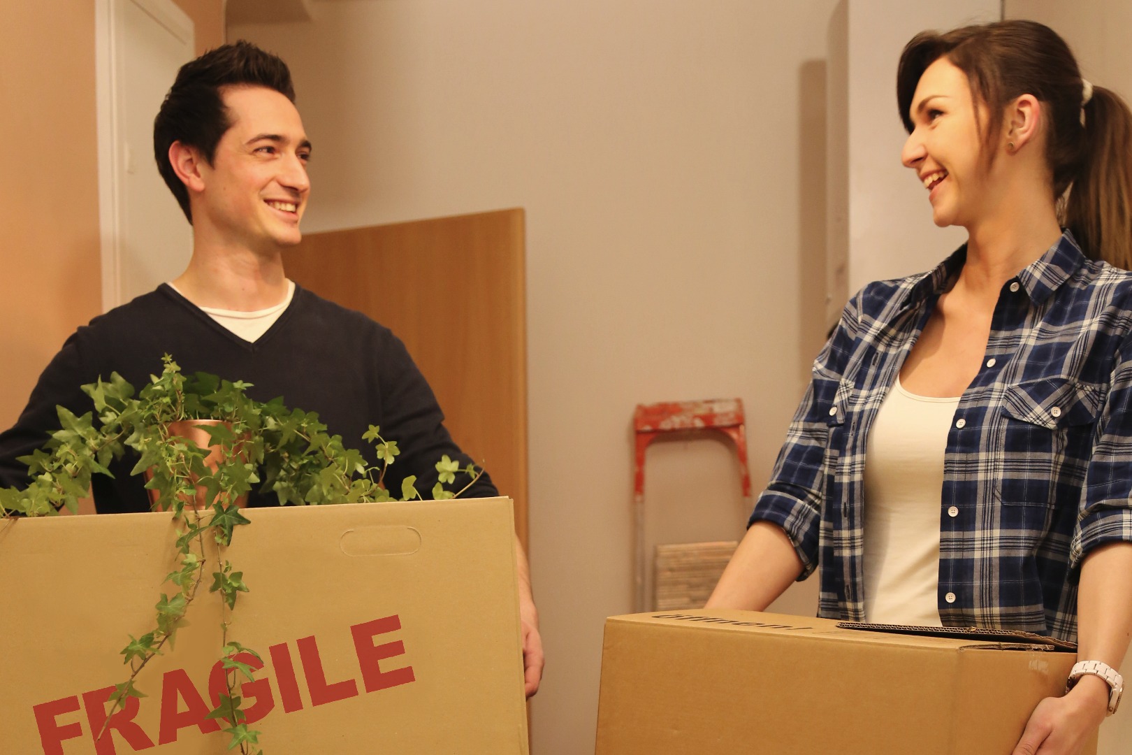 Beim Einzug in städtische Wohnungen werden MieterInnen von Stadt Innsbruck und IIG gut begleitet.